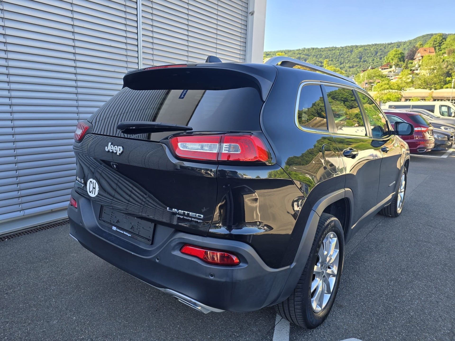 JEEP Cherokee 2.0TD Longitude AWD 9ATX-showroom-element-3