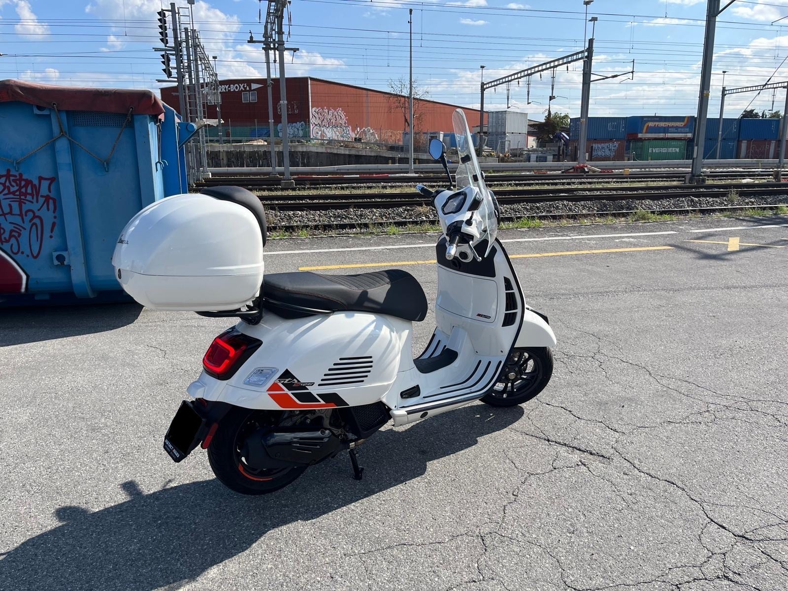PIAGGIO GTS Super Sport-image-3