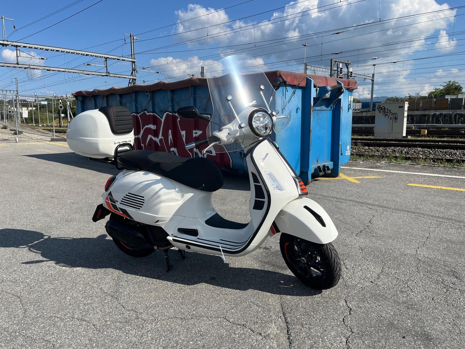 PIAGGIO GTS Super Sport-image-7