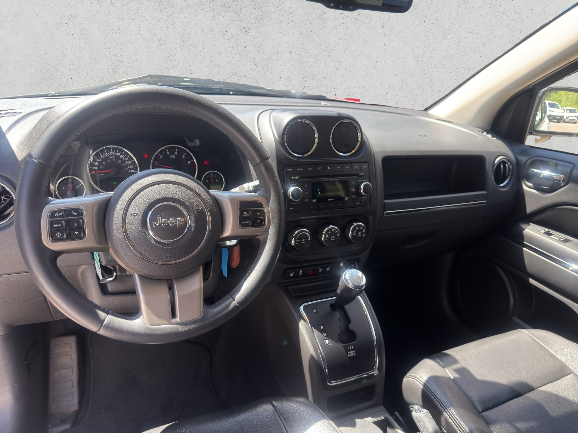 JEEP Compass 2.4 Limited CVT-image-8