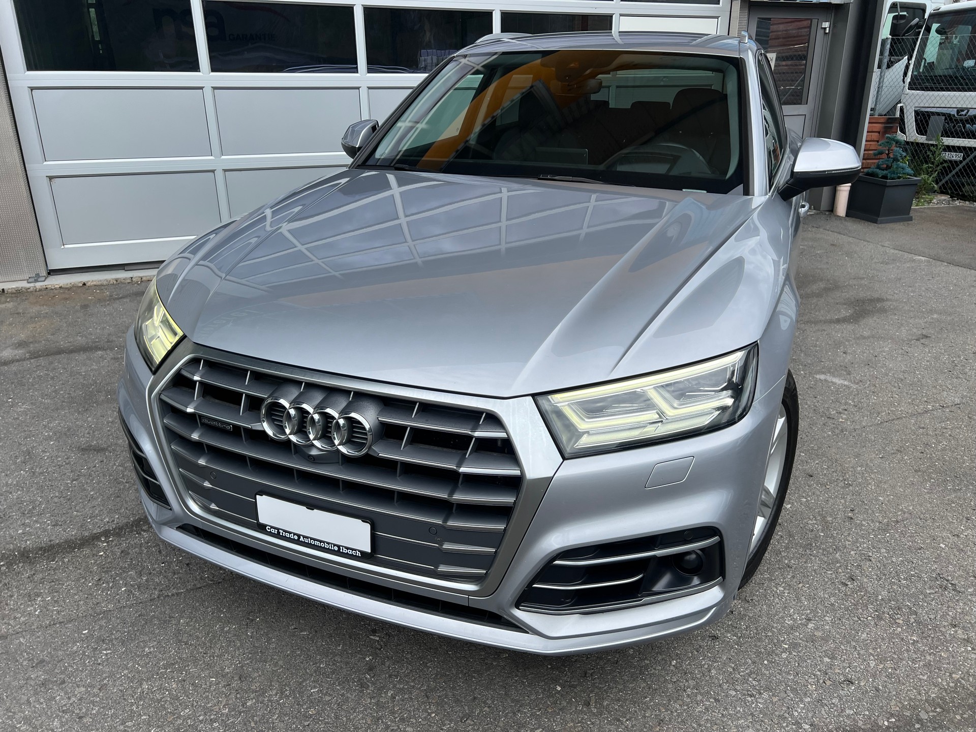 AUDI Q5 3.0 TDI S-Line sport 4x4 tiptronic *** Leder * Head-Up Display * Matrix LED Scheinwerfer * Bang & Olufsen Sound ***-showroom-element-2