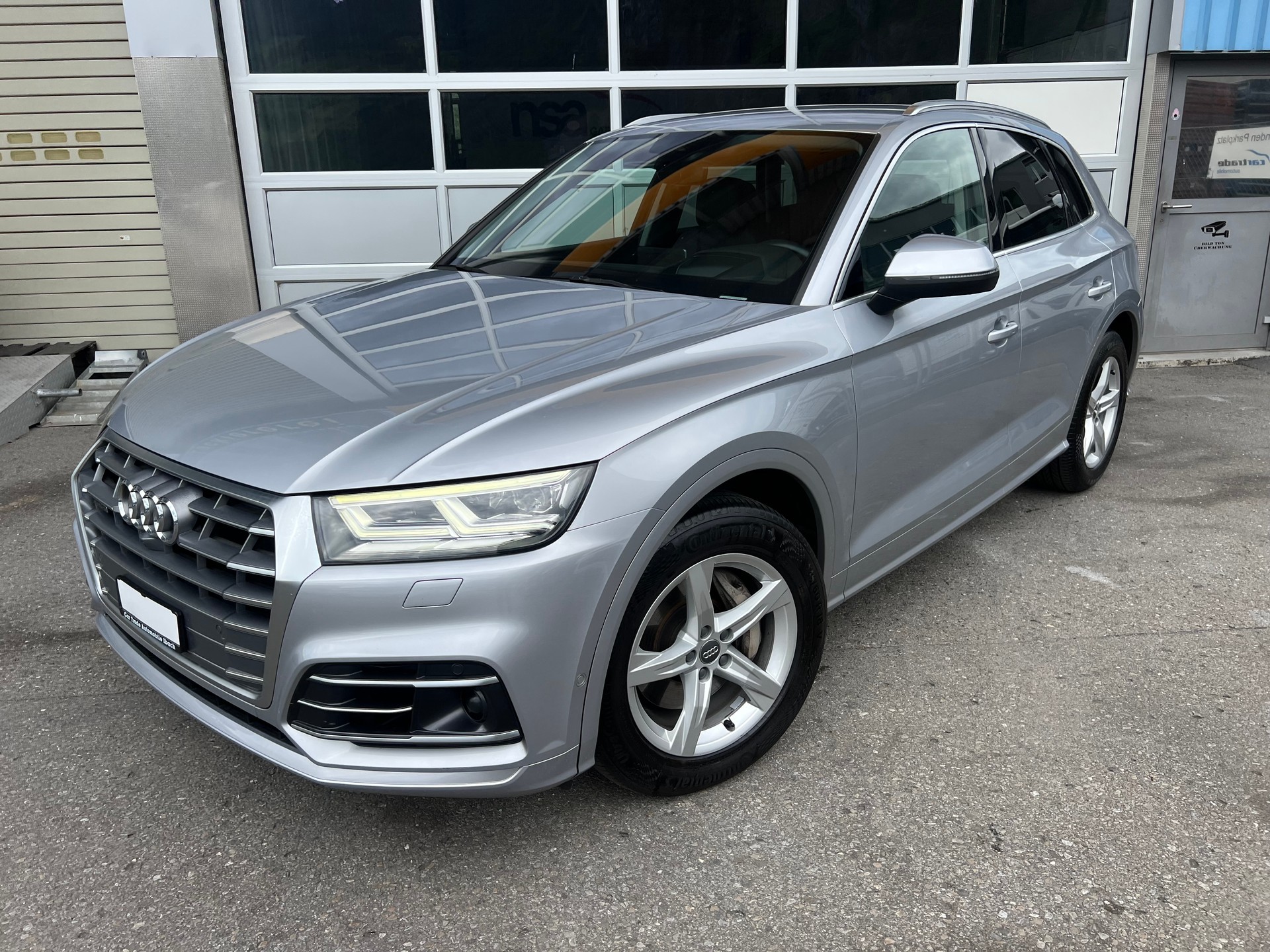 AUDI Q5 3.0 TDI S-Line sport 4x4 tiptronic *** Leder * Head-Up Display * Matrix LED Scheinwerfer * Bang & Olufsen Sound ***-showroom-element-1