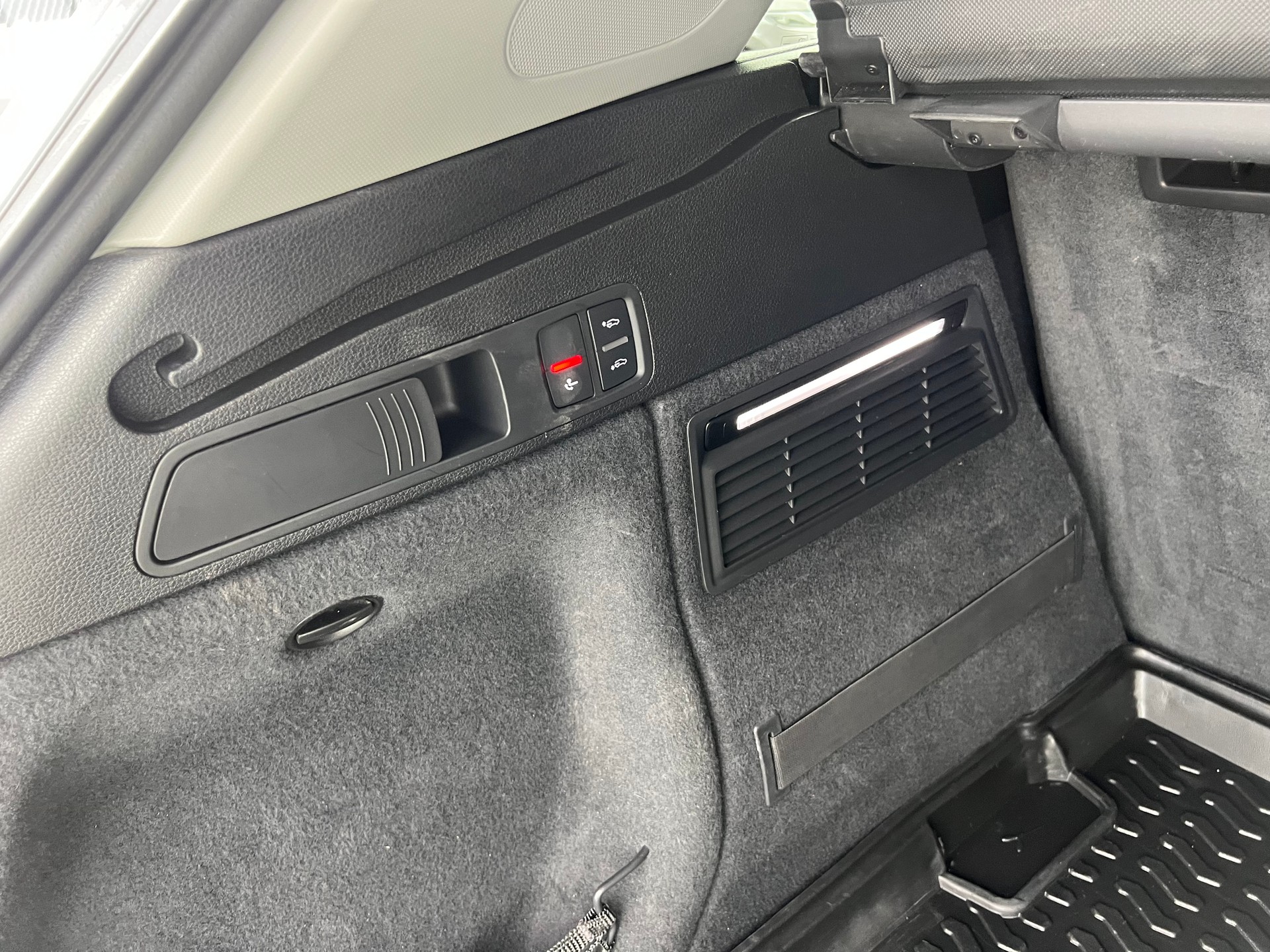 AUDI Q5 3.0 TDI S-Line sport 4x4 tiptronic *** Leder * Head-Up Display * Matrix LED Scheinwerfer * Bang & Olufsen Sound ***-image-12