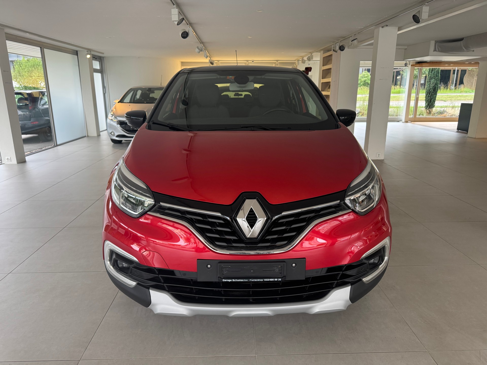 RENAULT Captur 0.9 12V Intens-showroom-element-2