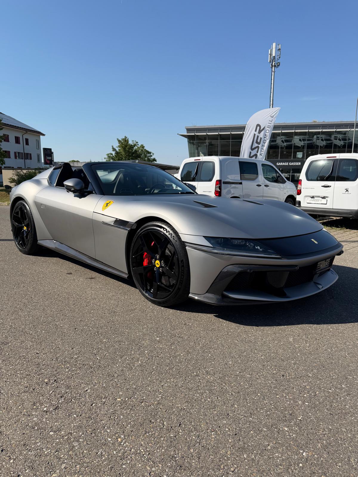 FERRARI 12 Cilindri Spider-showroom-element-2