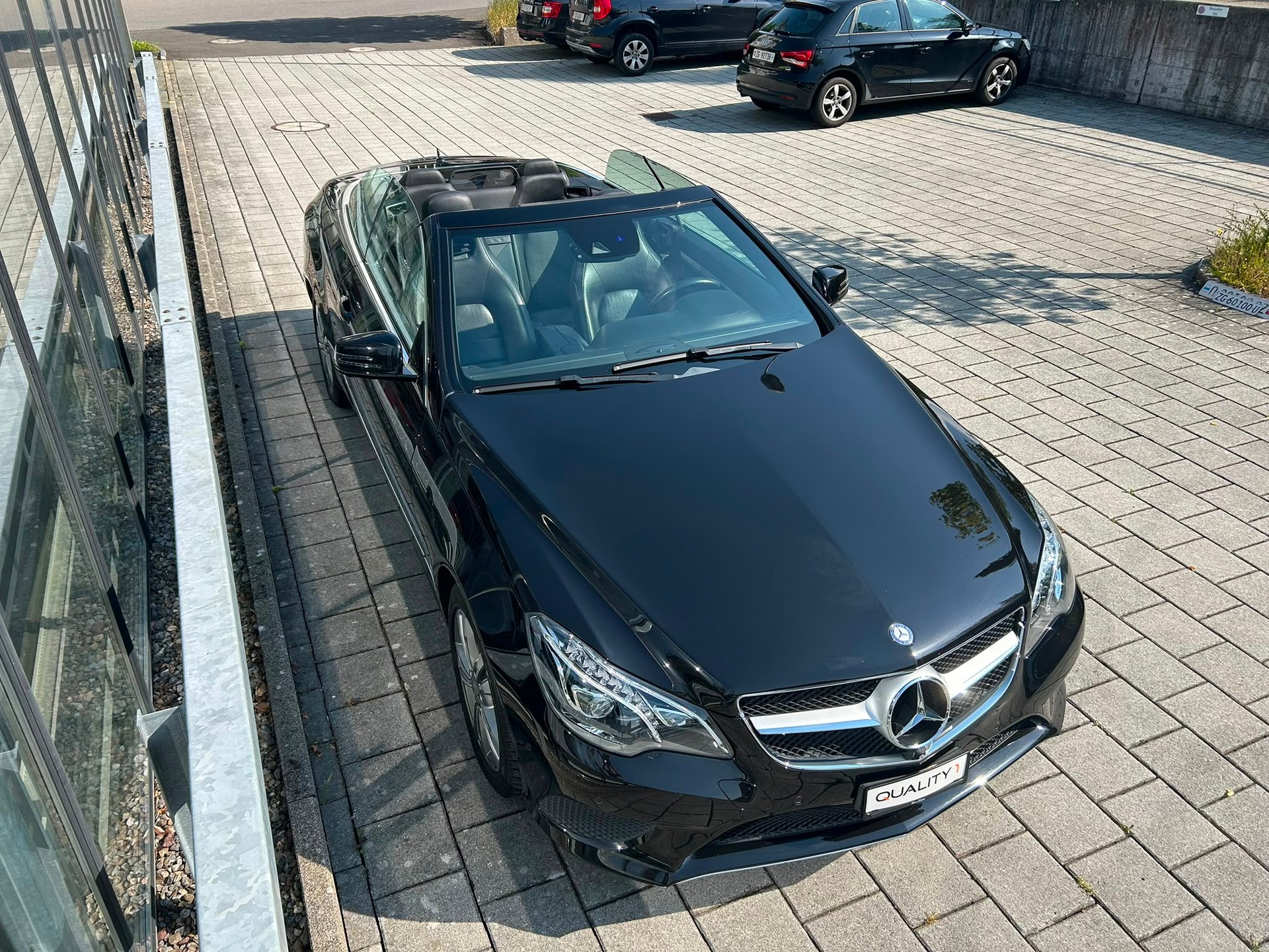 MERCEDES-BENZ E 250 7G-Tronic-image-18