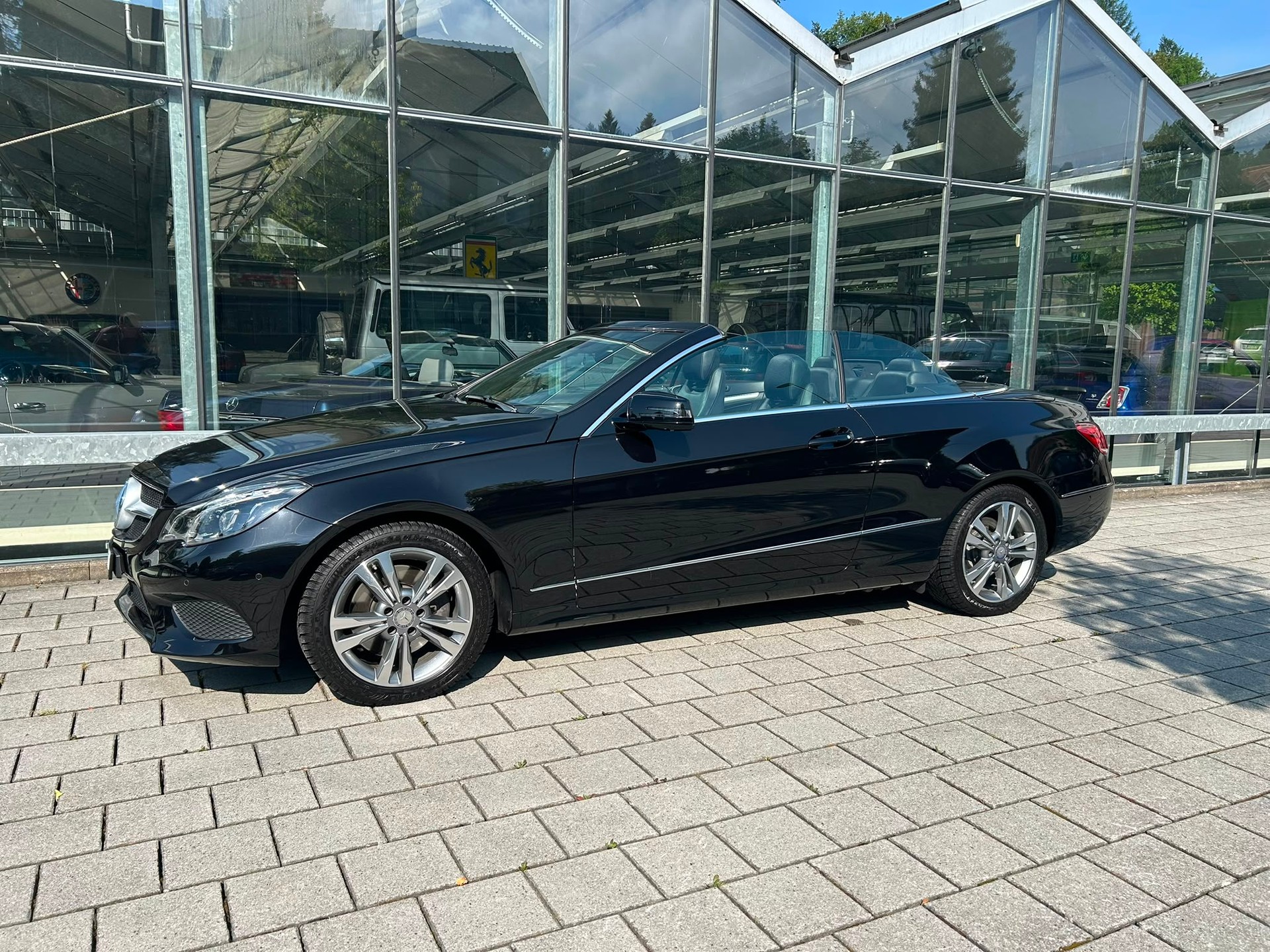 MERCEDES-BENZ E 250 7G-Tronic-image-14