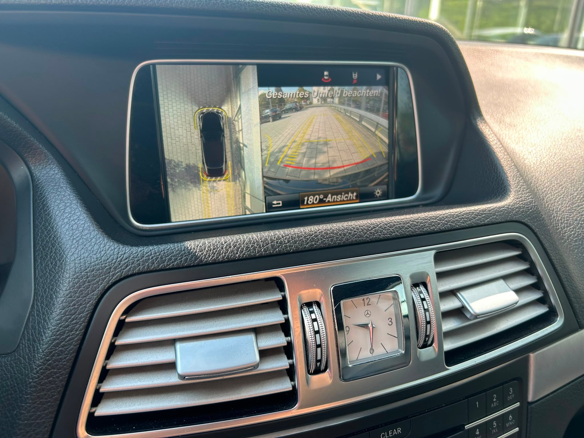 MERCEDES-BENZ E 250 7G-Tronic-image-10