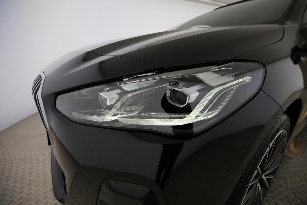 BMW 230e xDrive paddles Active Tourer-image-16