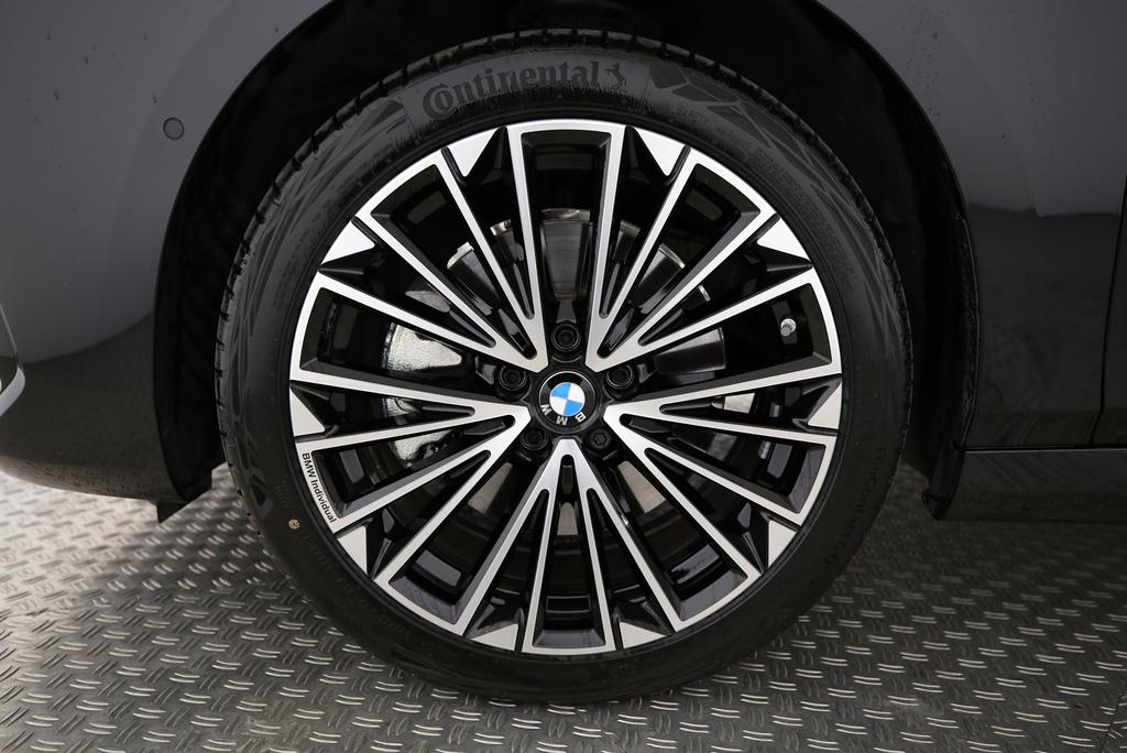 BMW 230e xDrive paddles Active Tourer-image-19