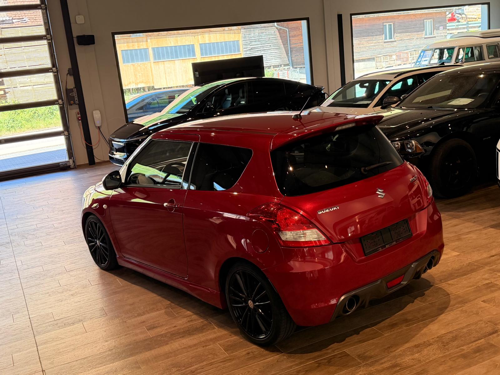 SUZUKI Swift 1.6i 16V Sport-showroom-element-2