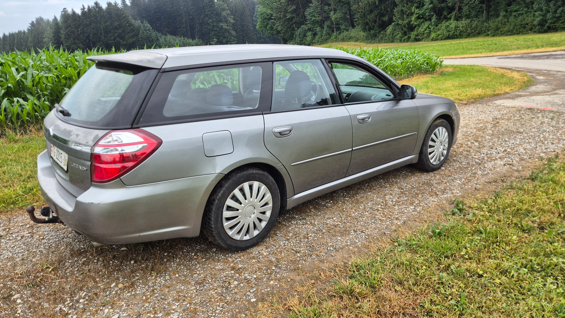 SUBARU Legacy 2.0R AWD Swiss-image-2