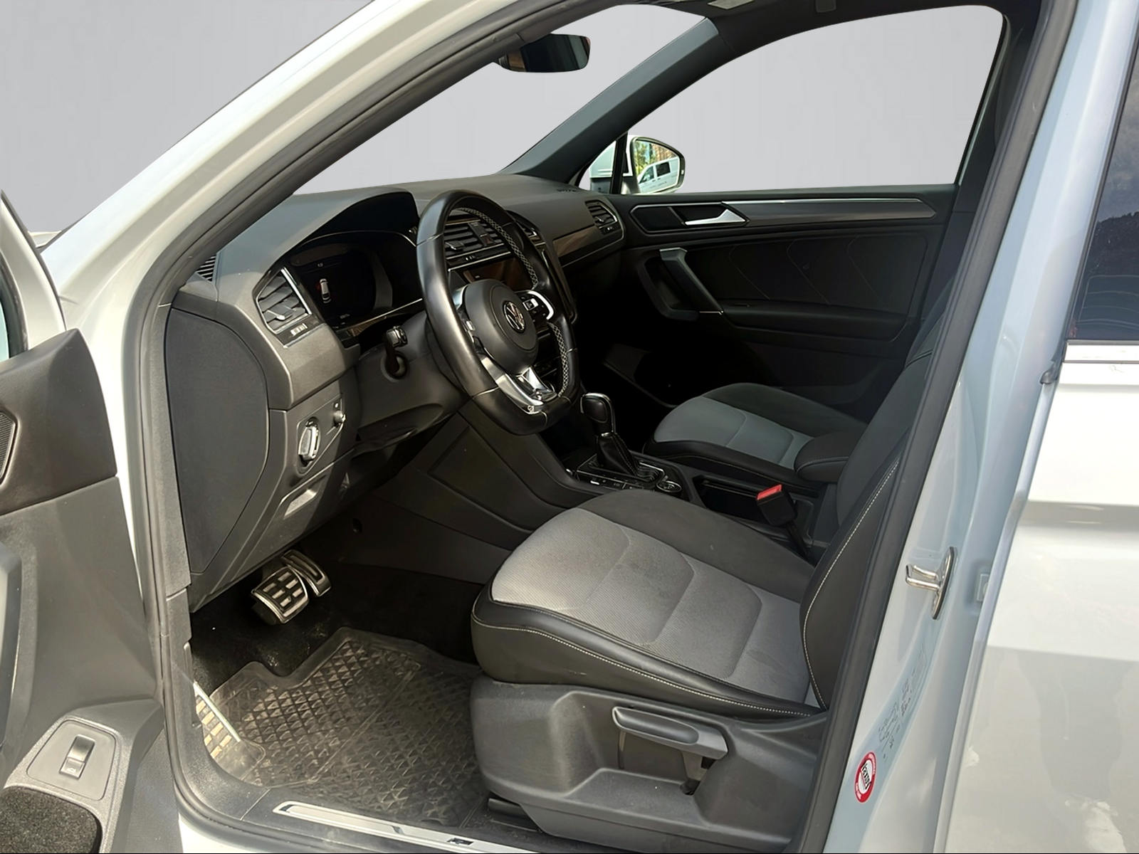 VW Tiguan Allspace 2.0TSI Highline 4Motion DSG-showroom-element-3