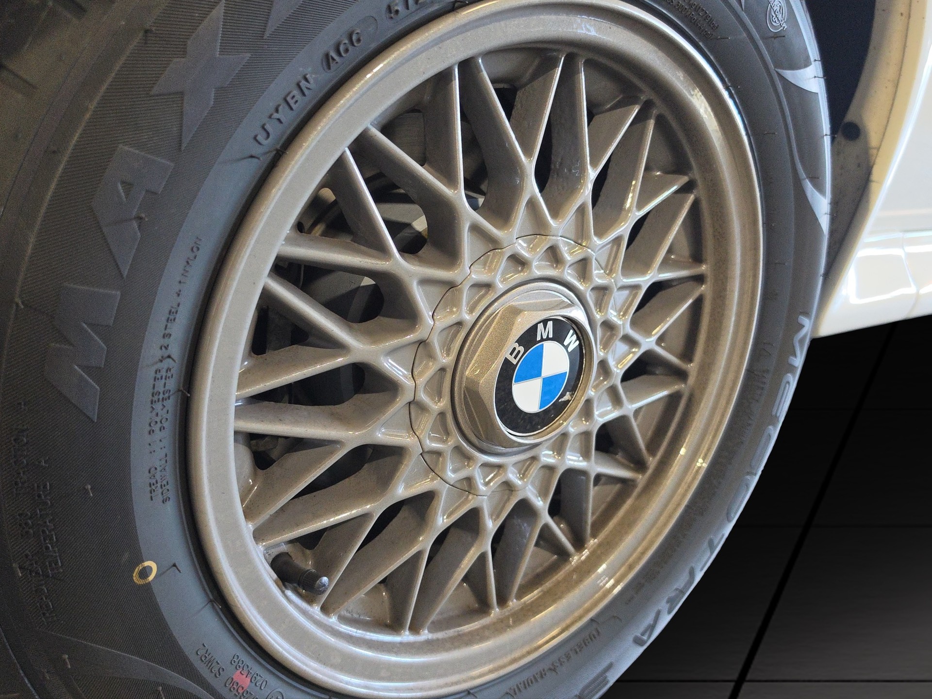 BMW 325 iX Baur TC Targa Veteraneneintrag-image-19
