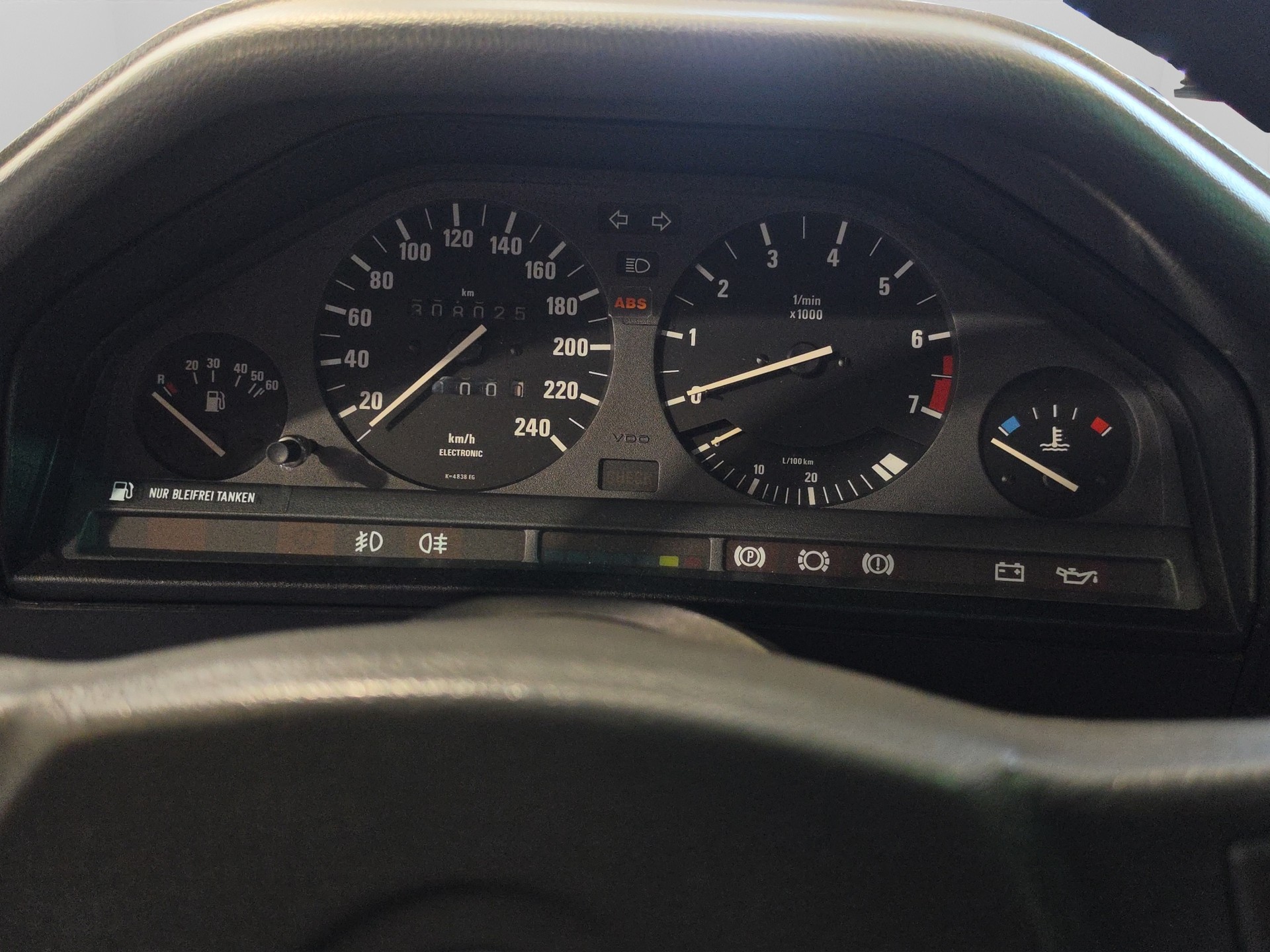 BMW 325 iX Baur TC Targa Veteraneneintrag-image-10