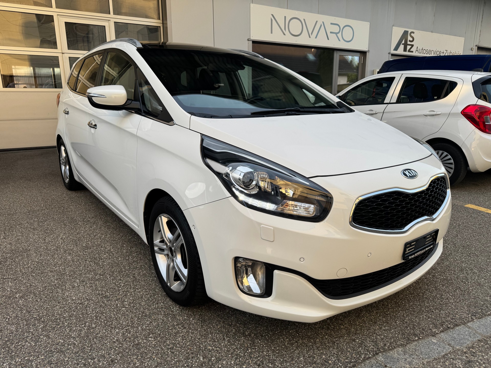 KIA Carens 1.7 CRDi 7 Platz ** ab MFK **