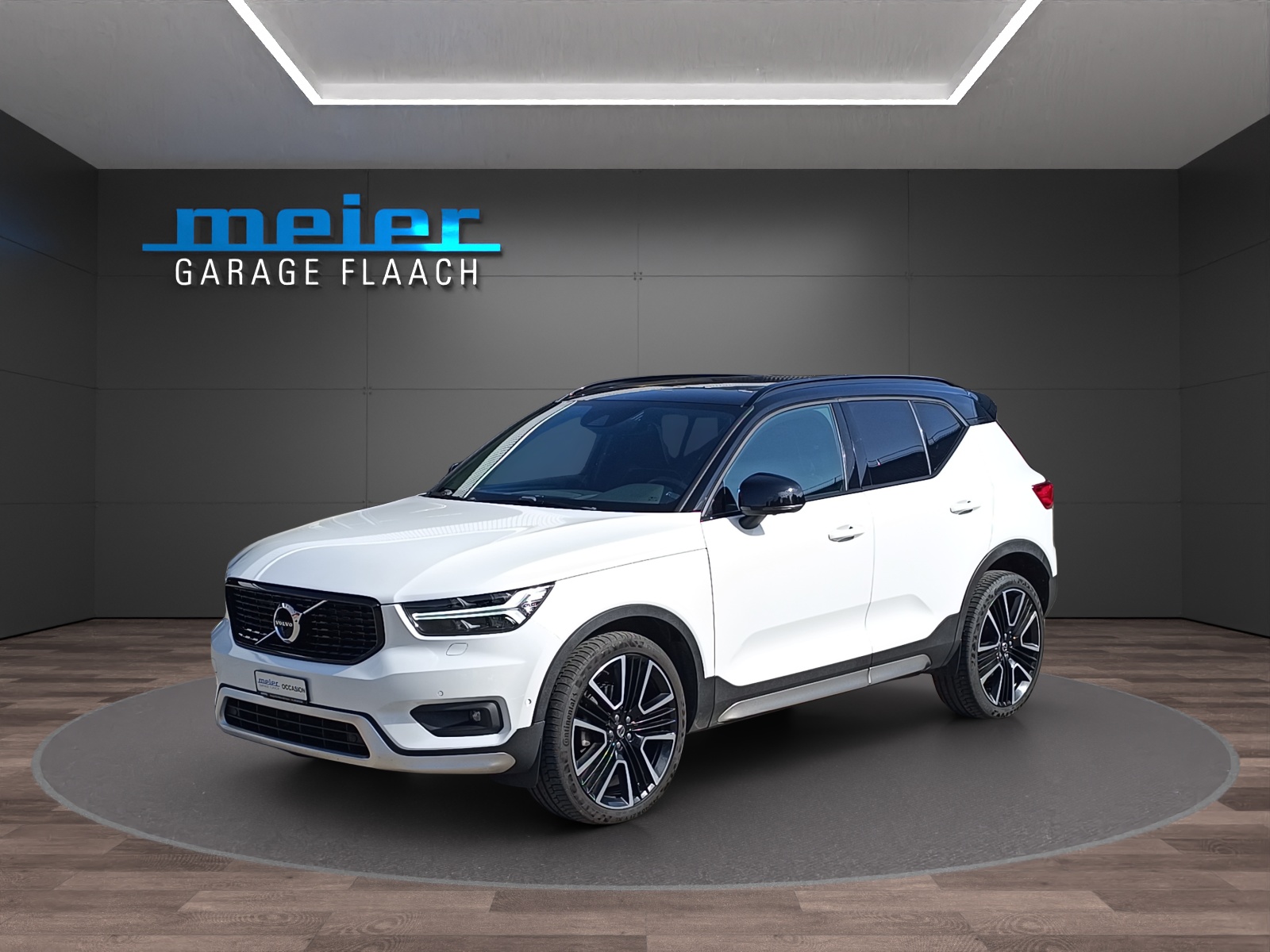 VOLVO XC40 2.0 T5 R-Design AWD