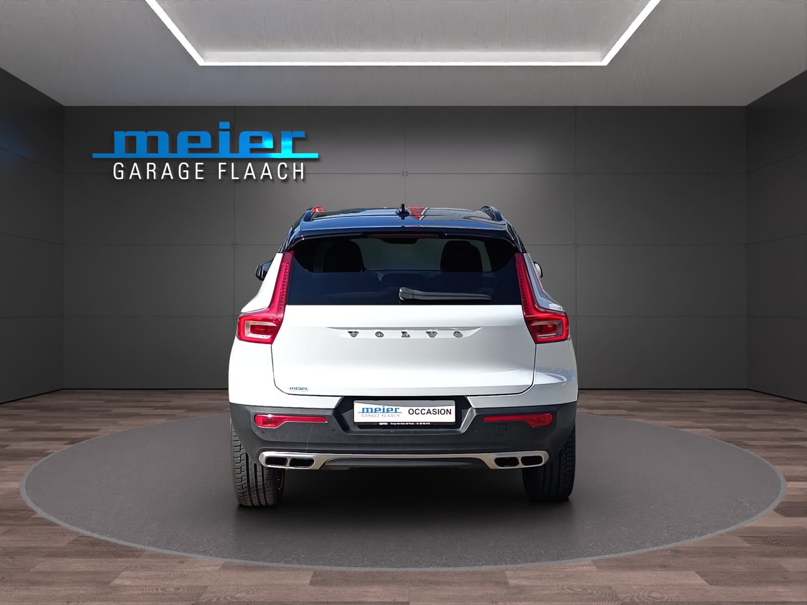 VOLVO XC40 2.0 T5 R-Design AWD-showroom-element-3
