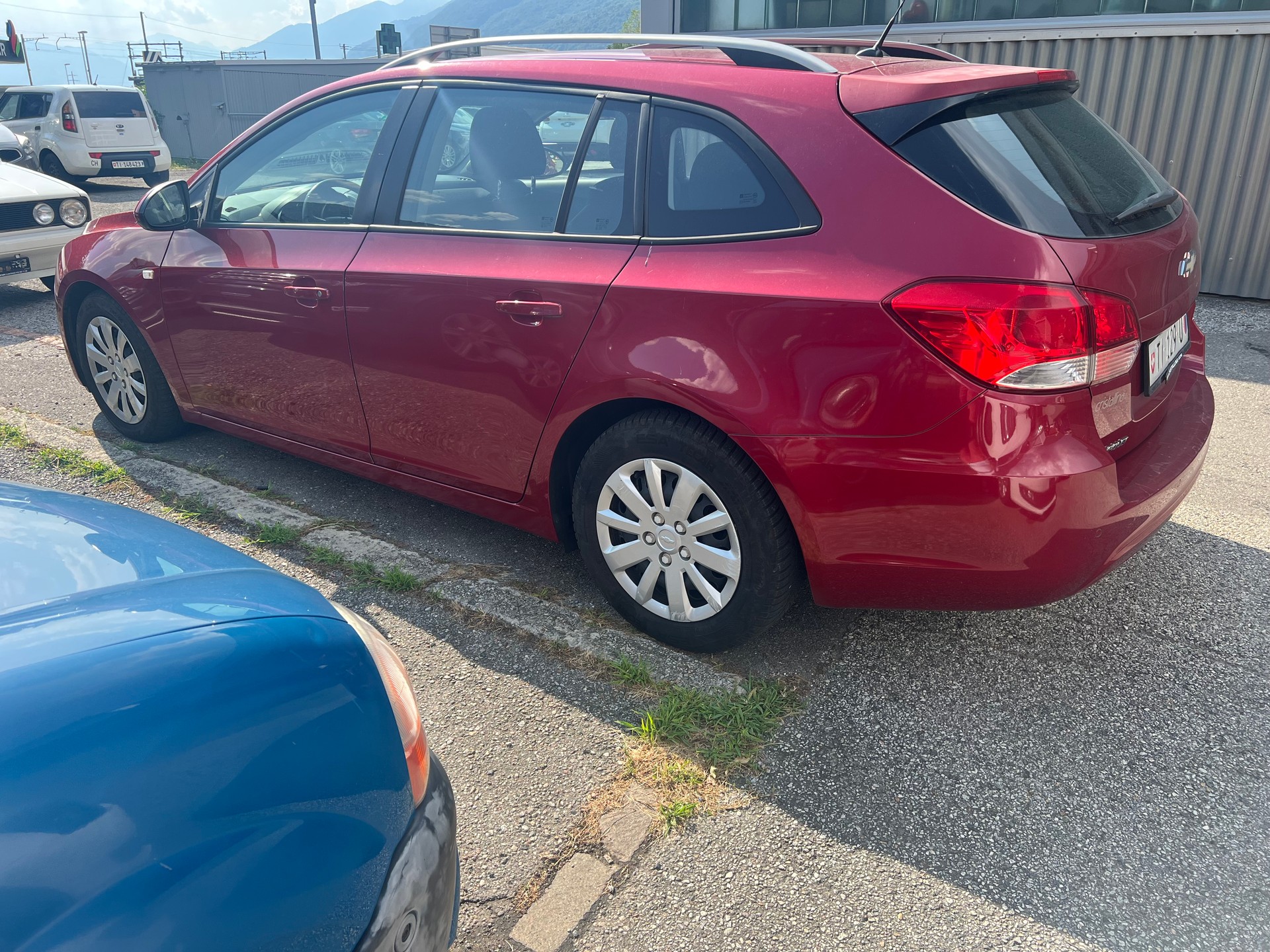 CHEVROLET Cruze Station Wagon 1.7 VCDi LT-image-2