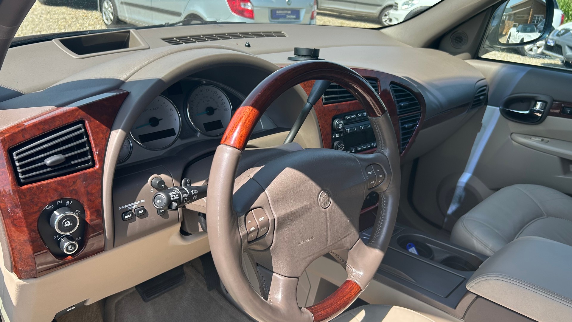 BUICK RENDEZ-VOUS 3.6 AWD-showroom-element-2