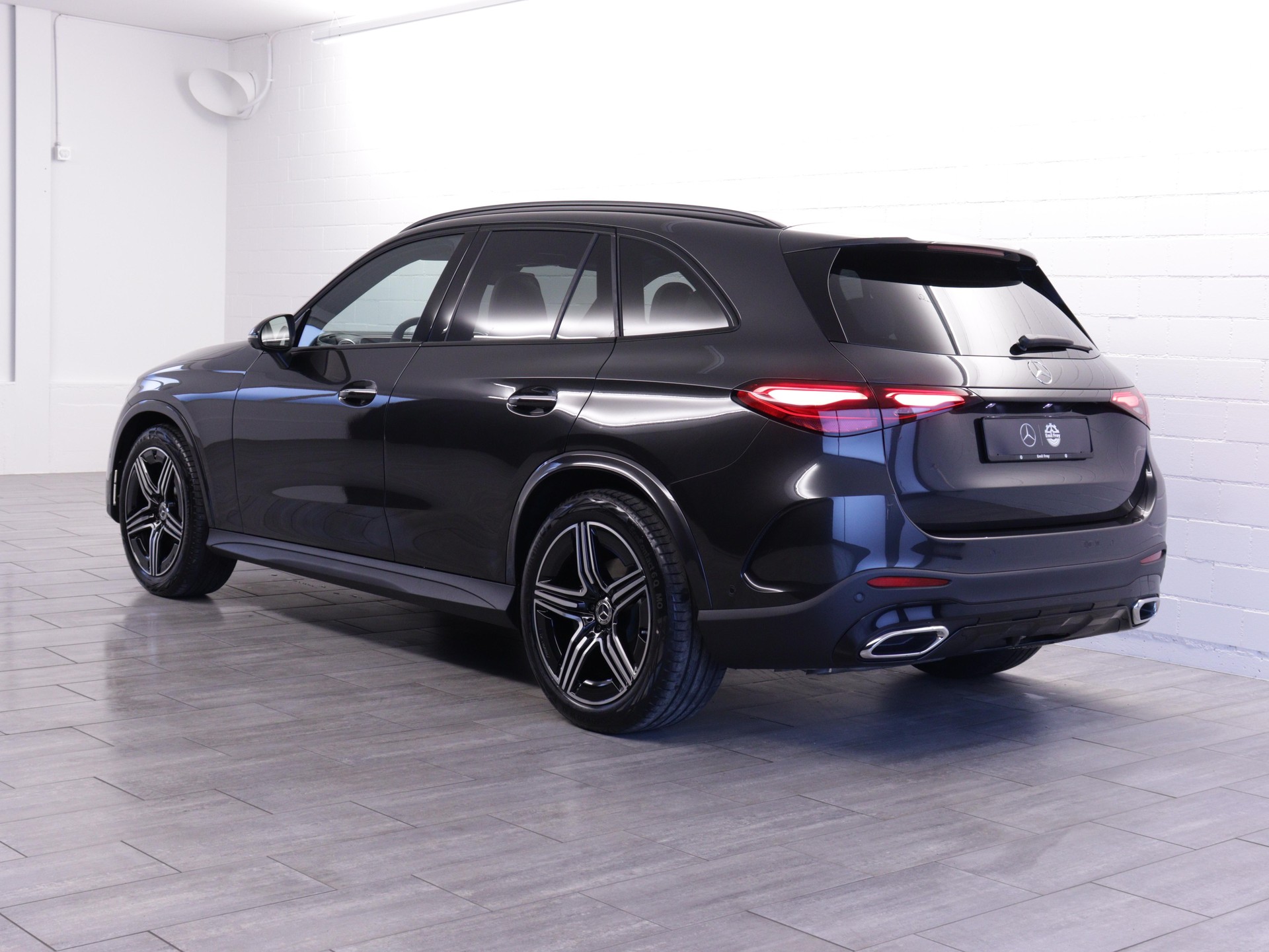 MERCEDES-BENZ GLC 220 d AMG Line 4matic-showroom-element-3