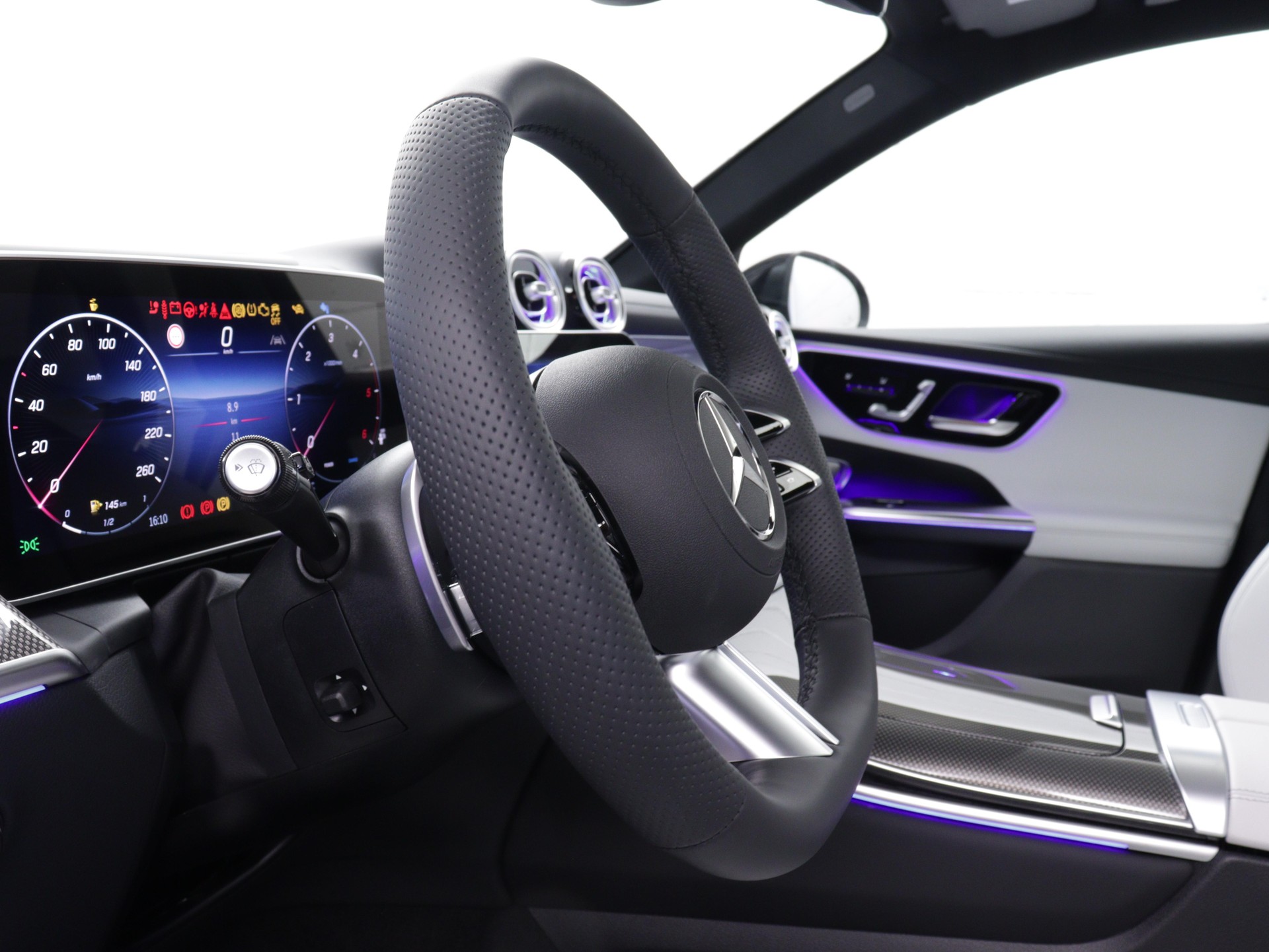 MERCEDES-BENZ GLC 220 d AMG Line 4matic-image-6
