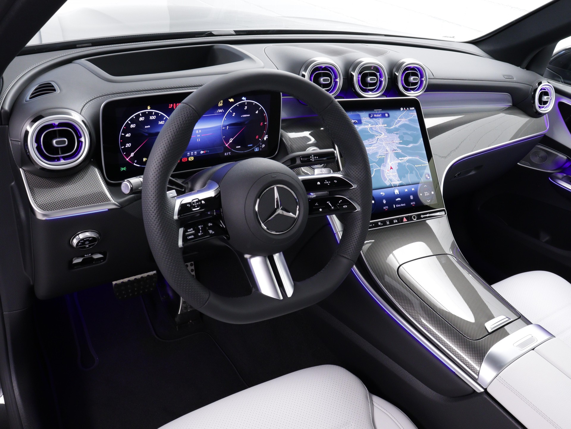 MERCEDES-BENZ GLC 220 d AMG Line 4matic-image-5