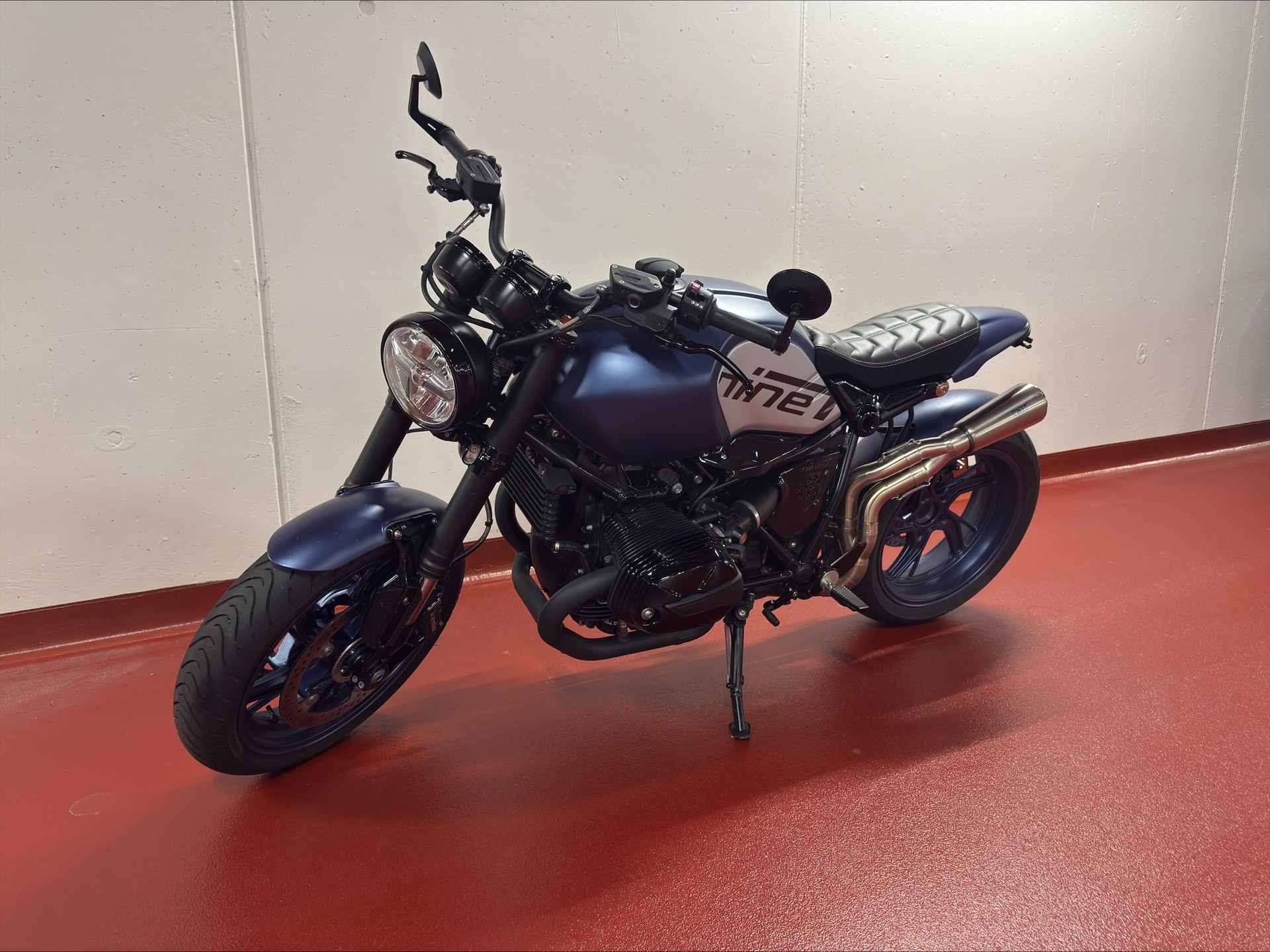 BMW R nineT-image-0