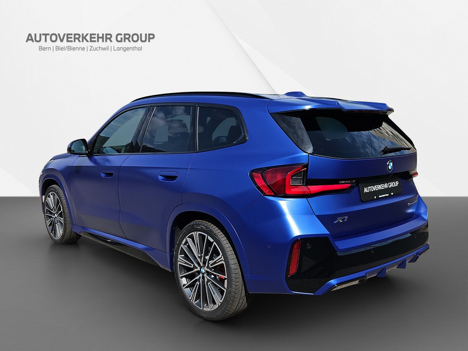 BMW X1 xDrive23i M Sport Pro 48V-showroom-element-3