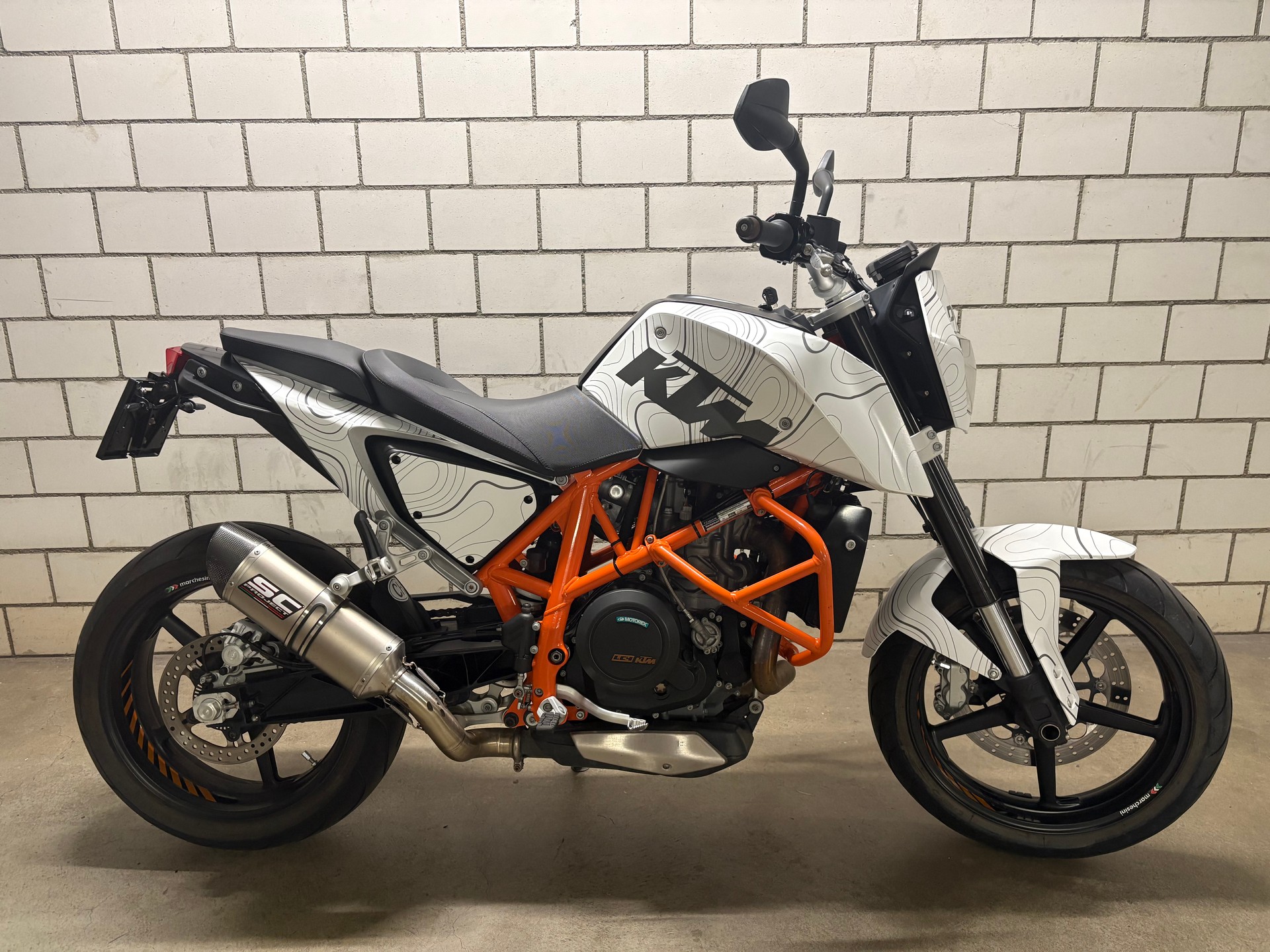 KTM 690 Duke ABS-image-1