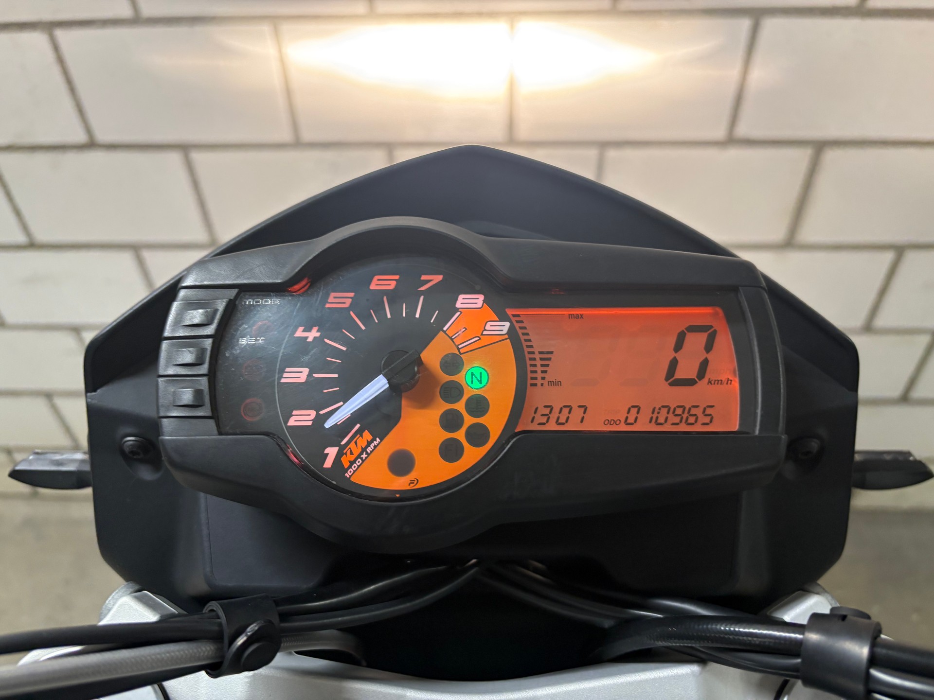 KTM 690 Duke ABS-image-8