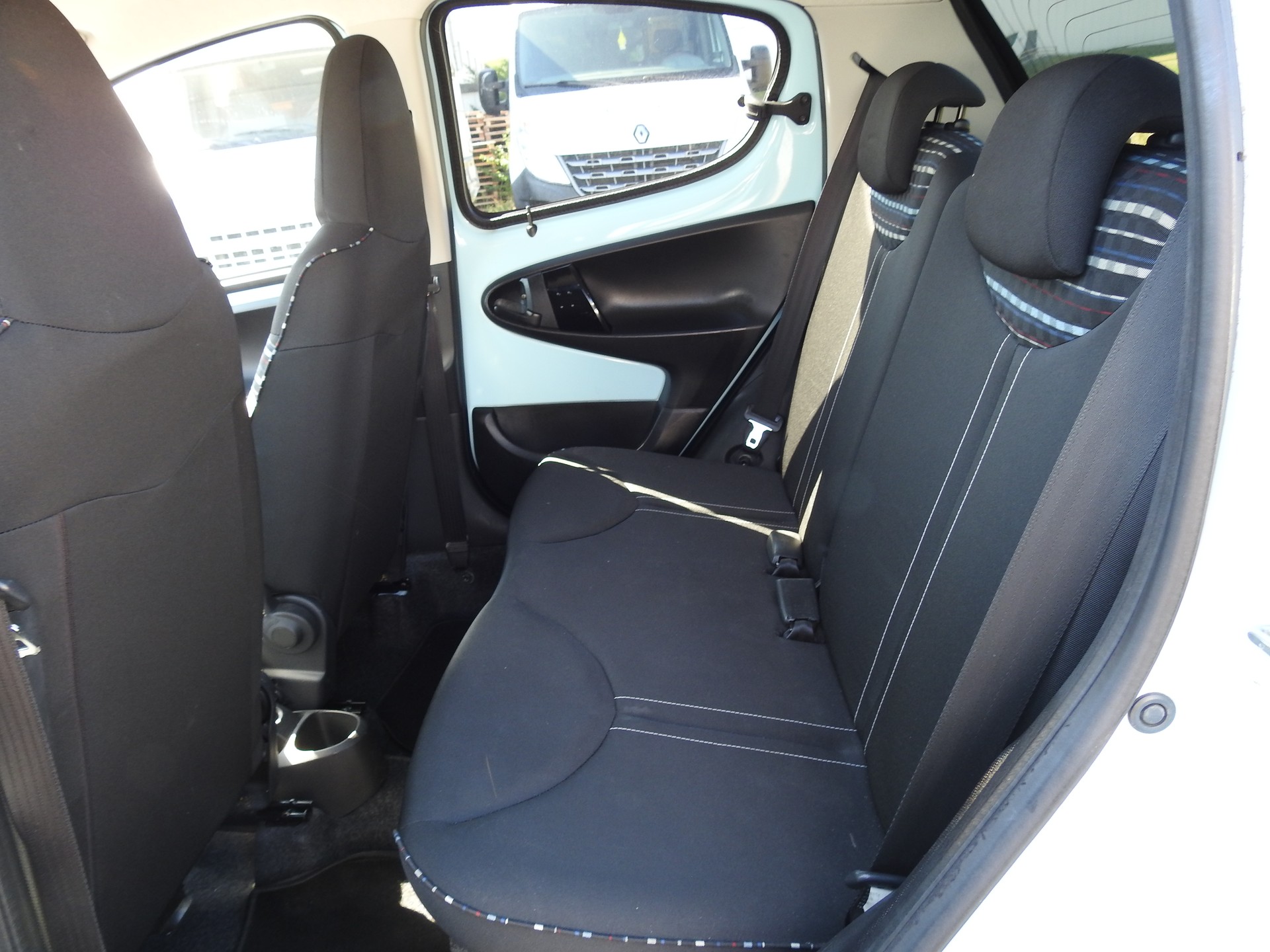 CITROEN C1 1.0i Séduction EGS-image-13