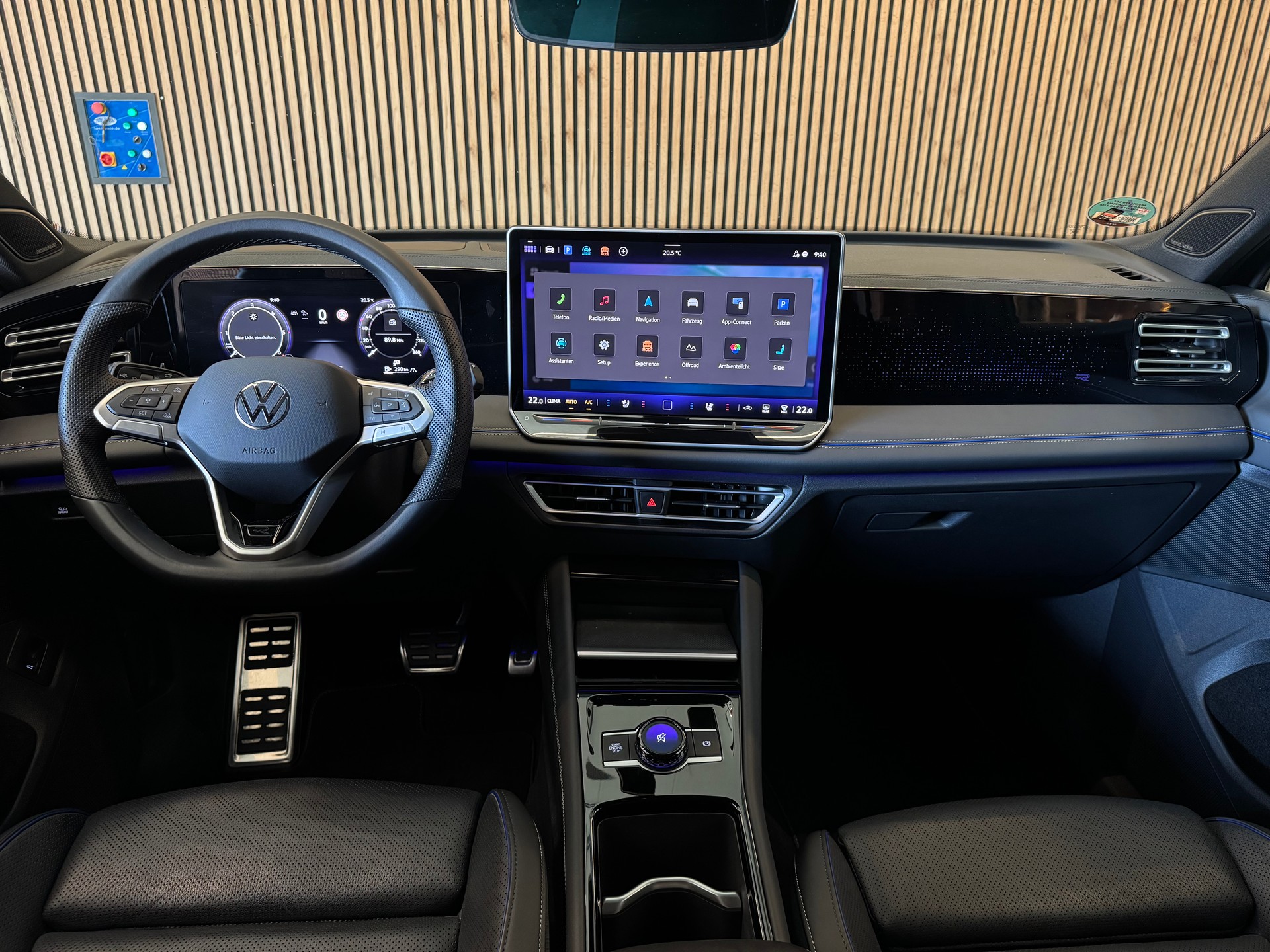VW Tiguan 2.0 TDI SCR R-Line DSG 4motion-image-12