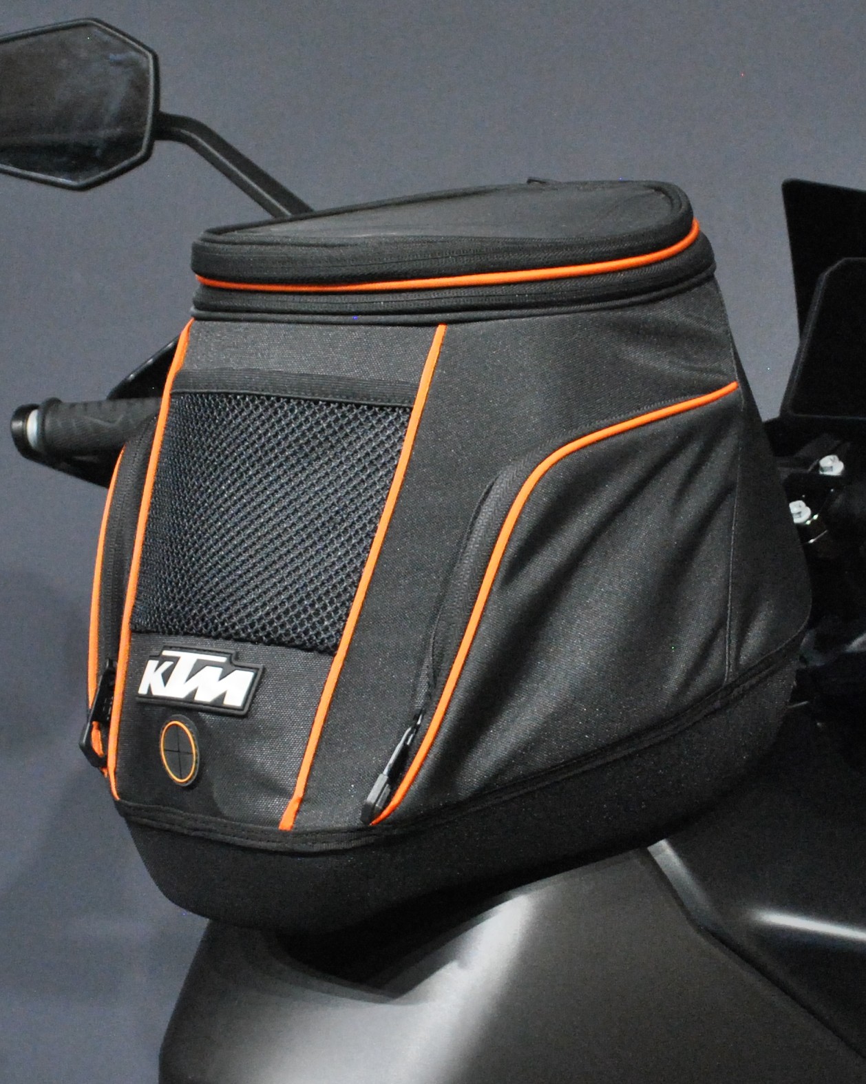 KTM 890 SMT-image-8