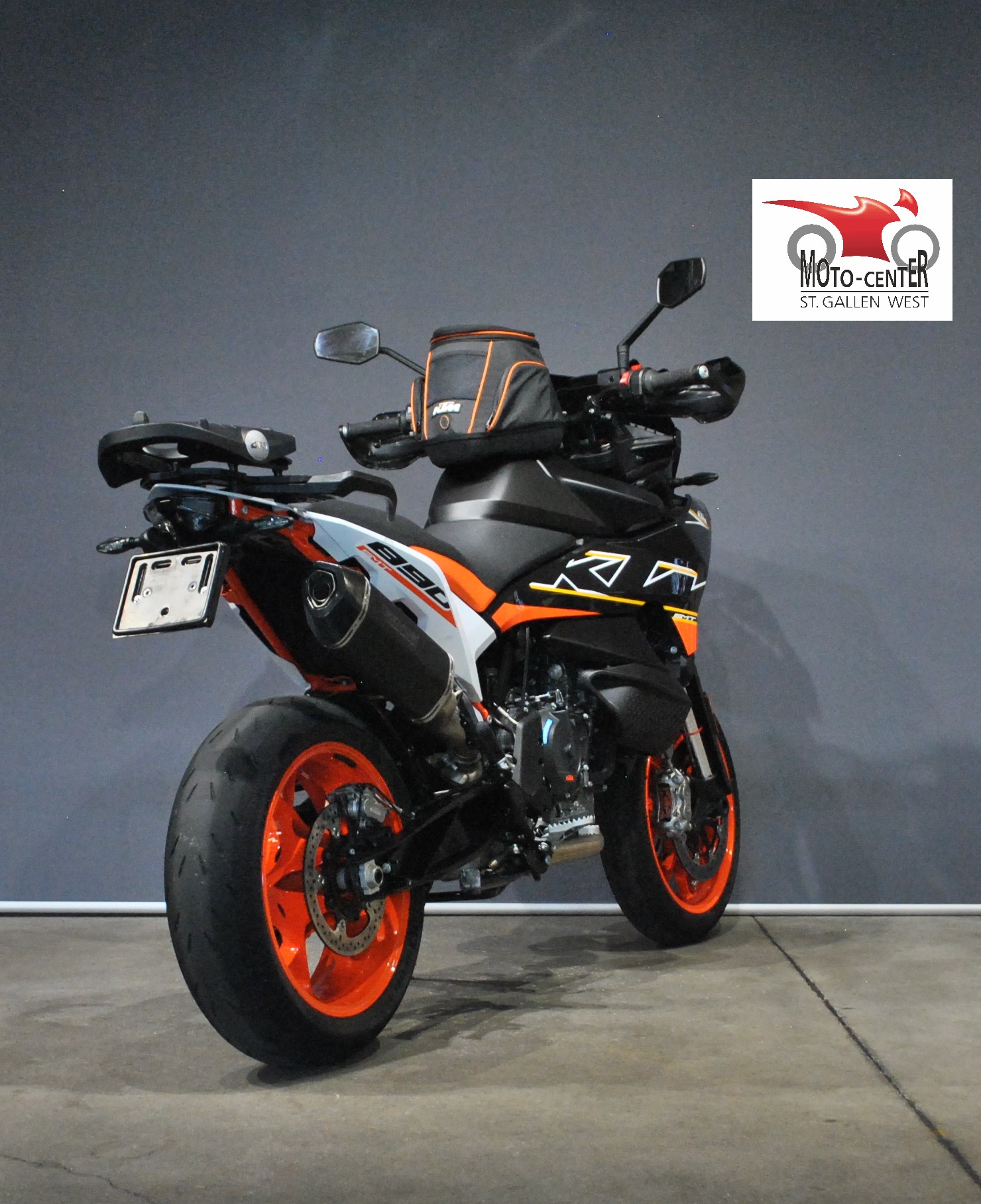 KTM 890 SMT-image-4