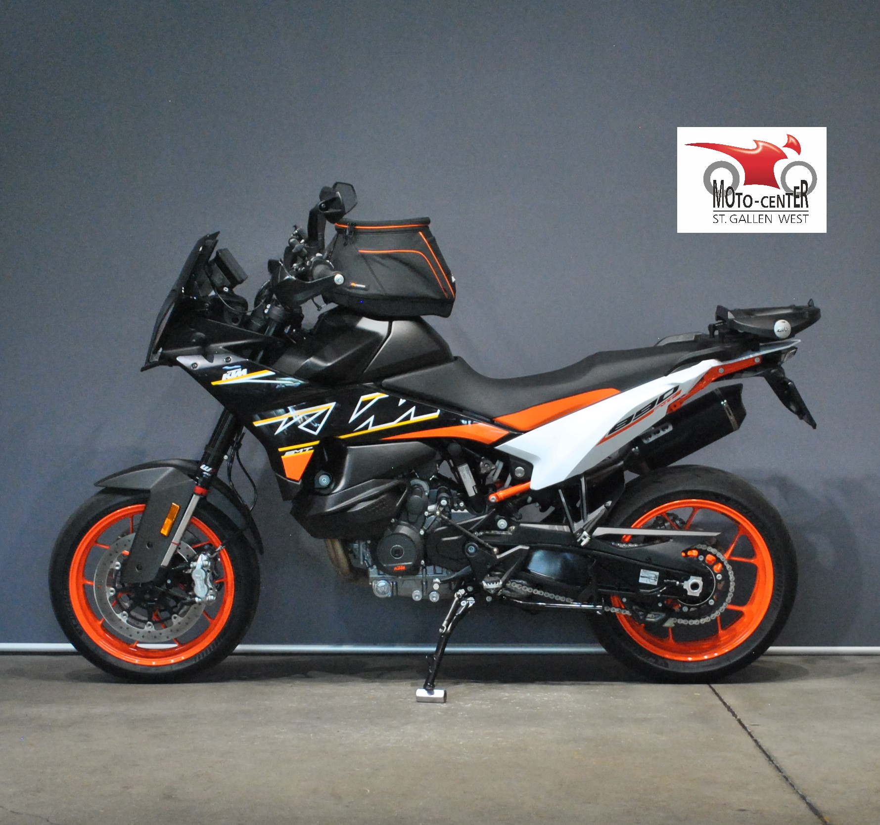 KTM 890 SMT-image-2
