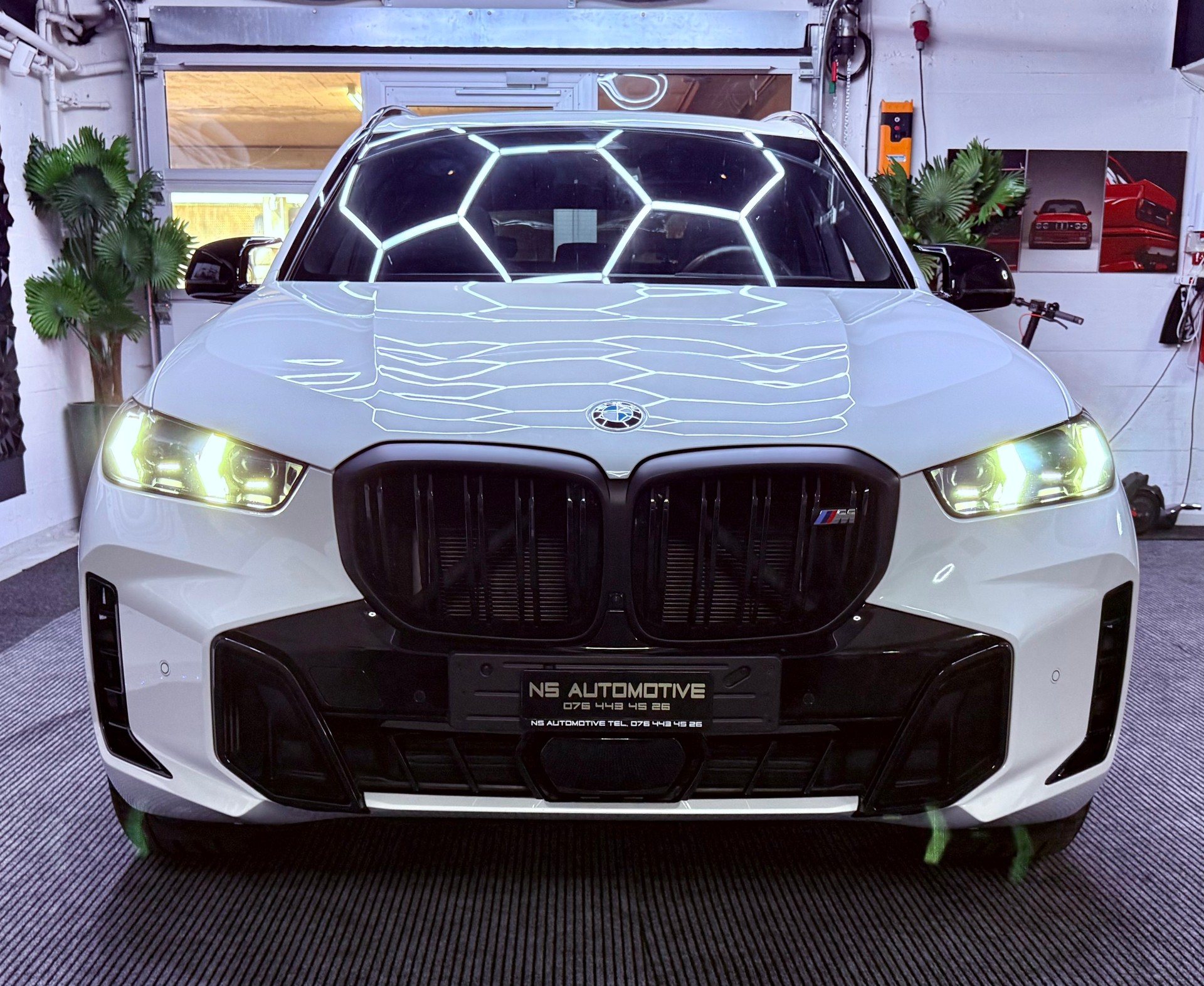 BMW X5 xDrive 48V M60i M Sport Pro Steptronic-showroom-element-1