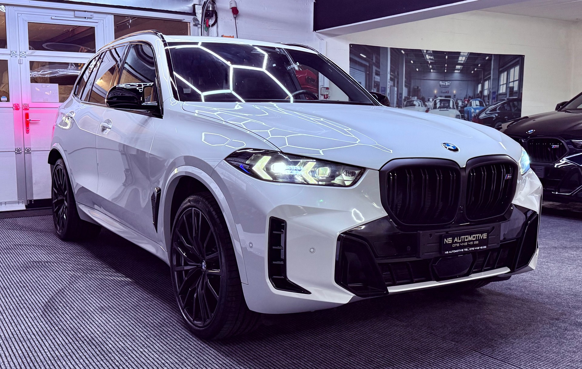 BMW X5 xDrive 48V M60i M Sport Pro Steptronic-showroom-element-2
