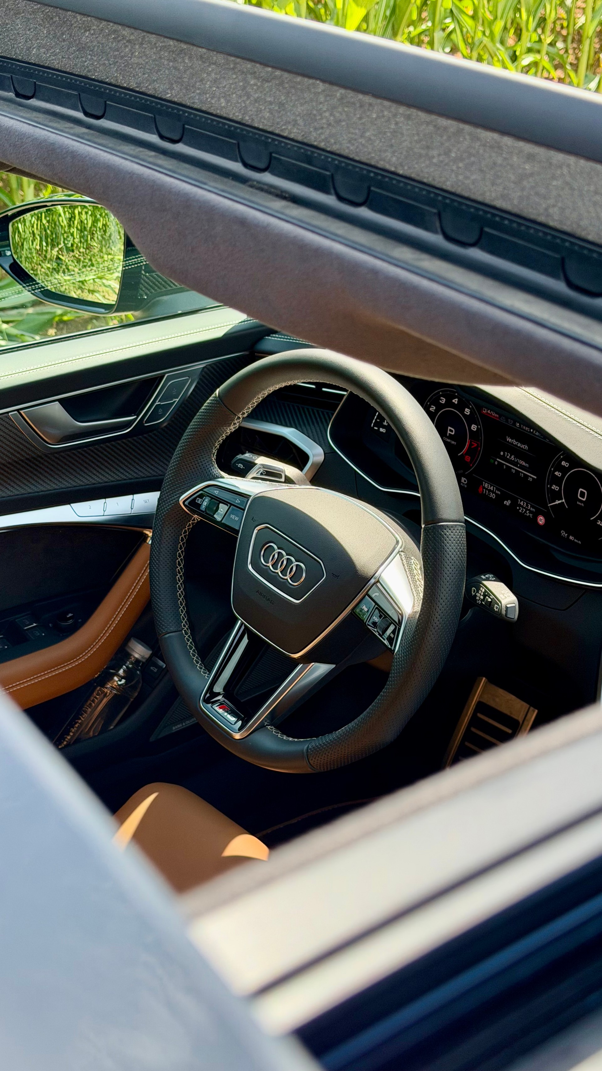 AUDI 4.0 V8 TFSI quattro T-Tronic-image-18