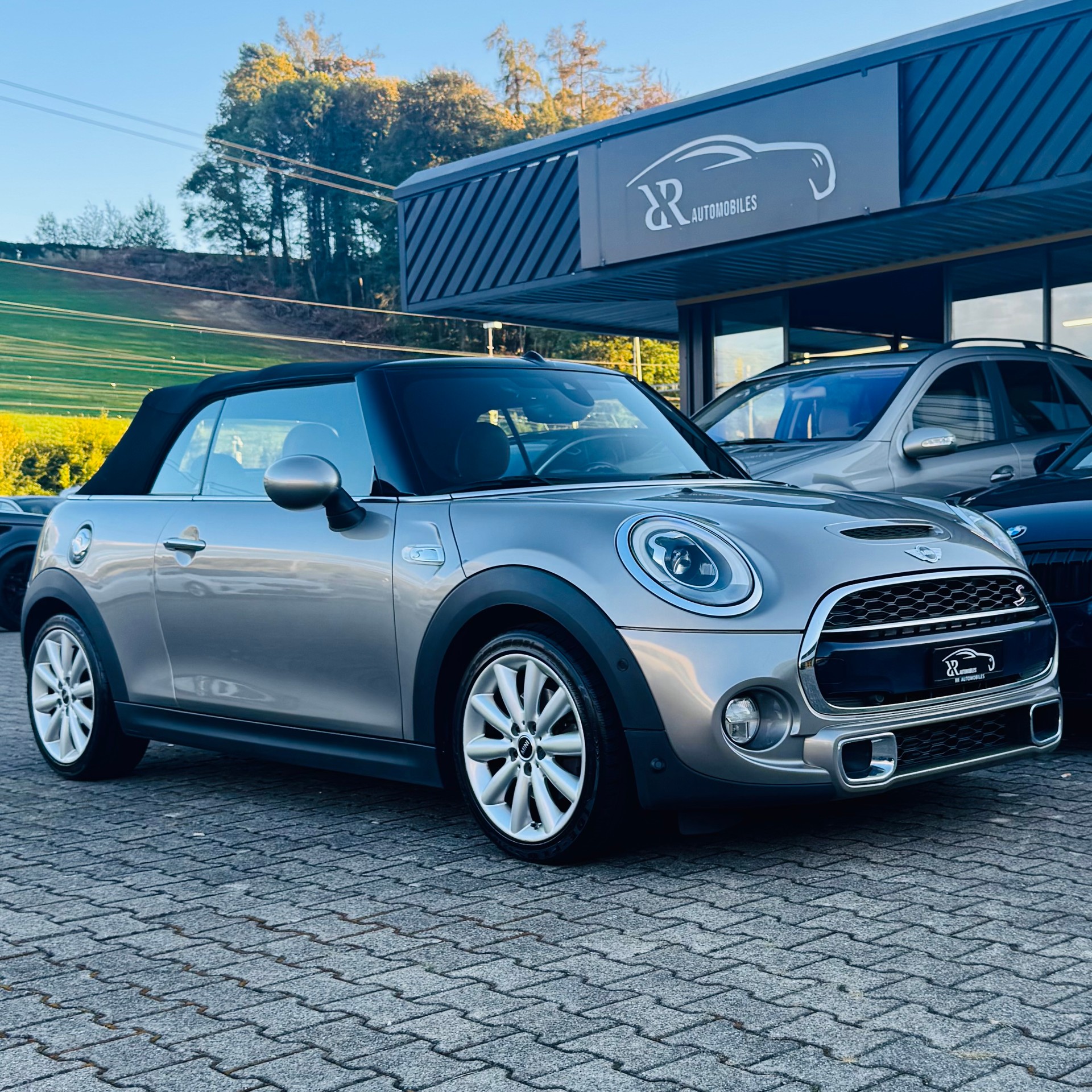 MINI Cooper S Cabriolet Steptronic-showroom-element-2