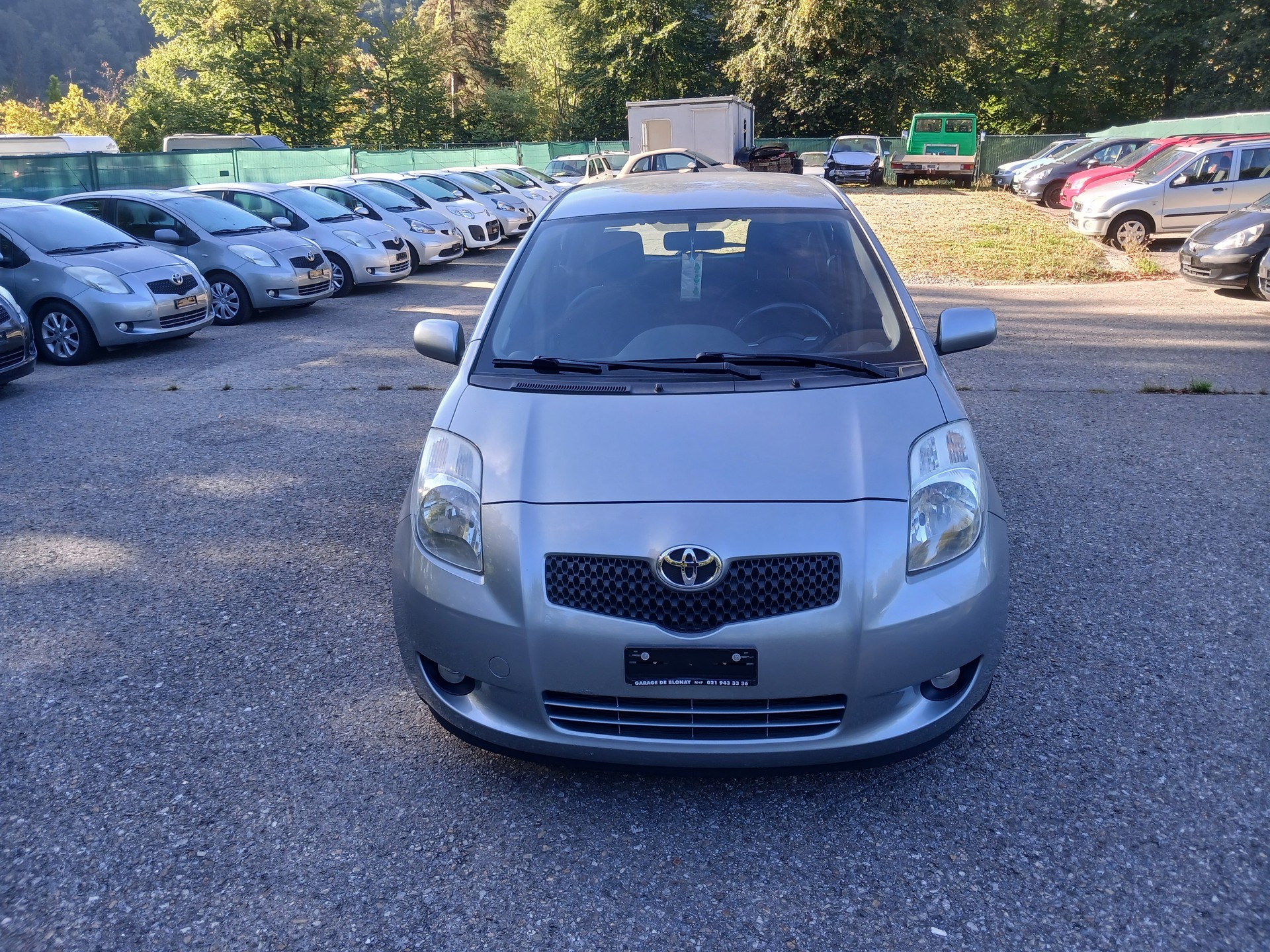 TOYOTA Yaris 1.3 Linea Luna-showroom-element-1