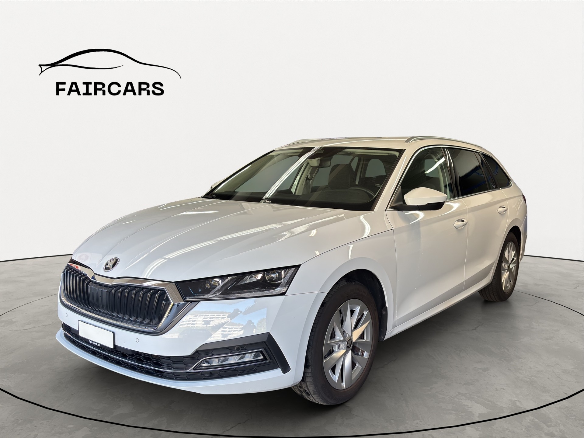 SKODA Octavia Combi 1.5 TSI mHEV DSG Style-showroom-element-1