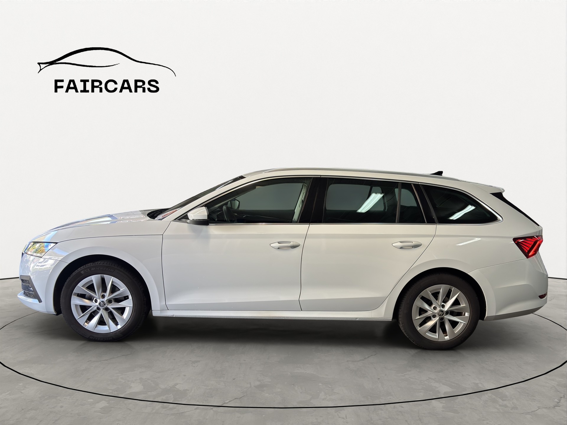 SKODA Octavia Combi 1.5 TSI mHEV DSG Style-showroom-element-2