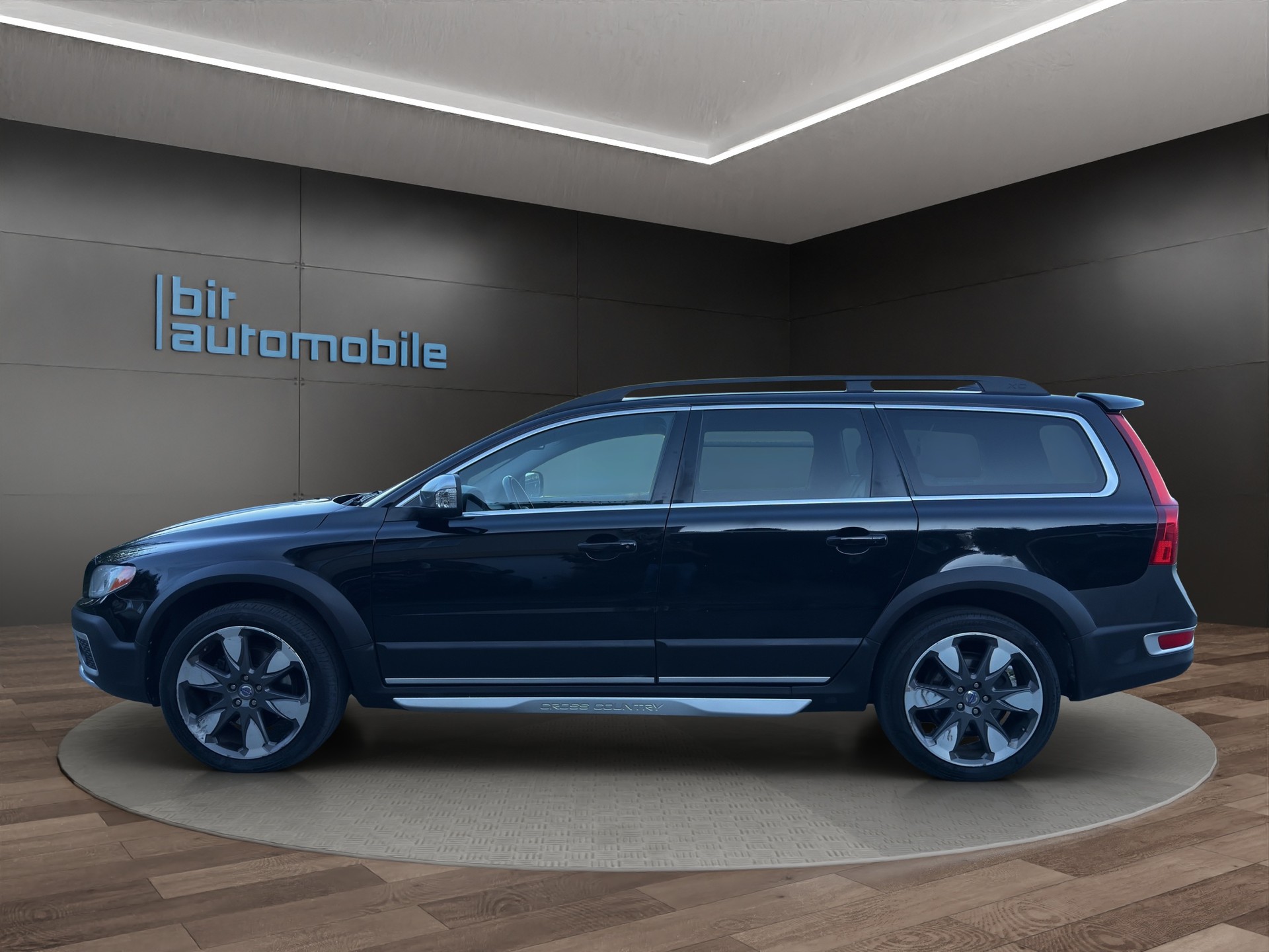 VOLVO XC70 2.4D AWD Husky Edition Geartronic-image-2