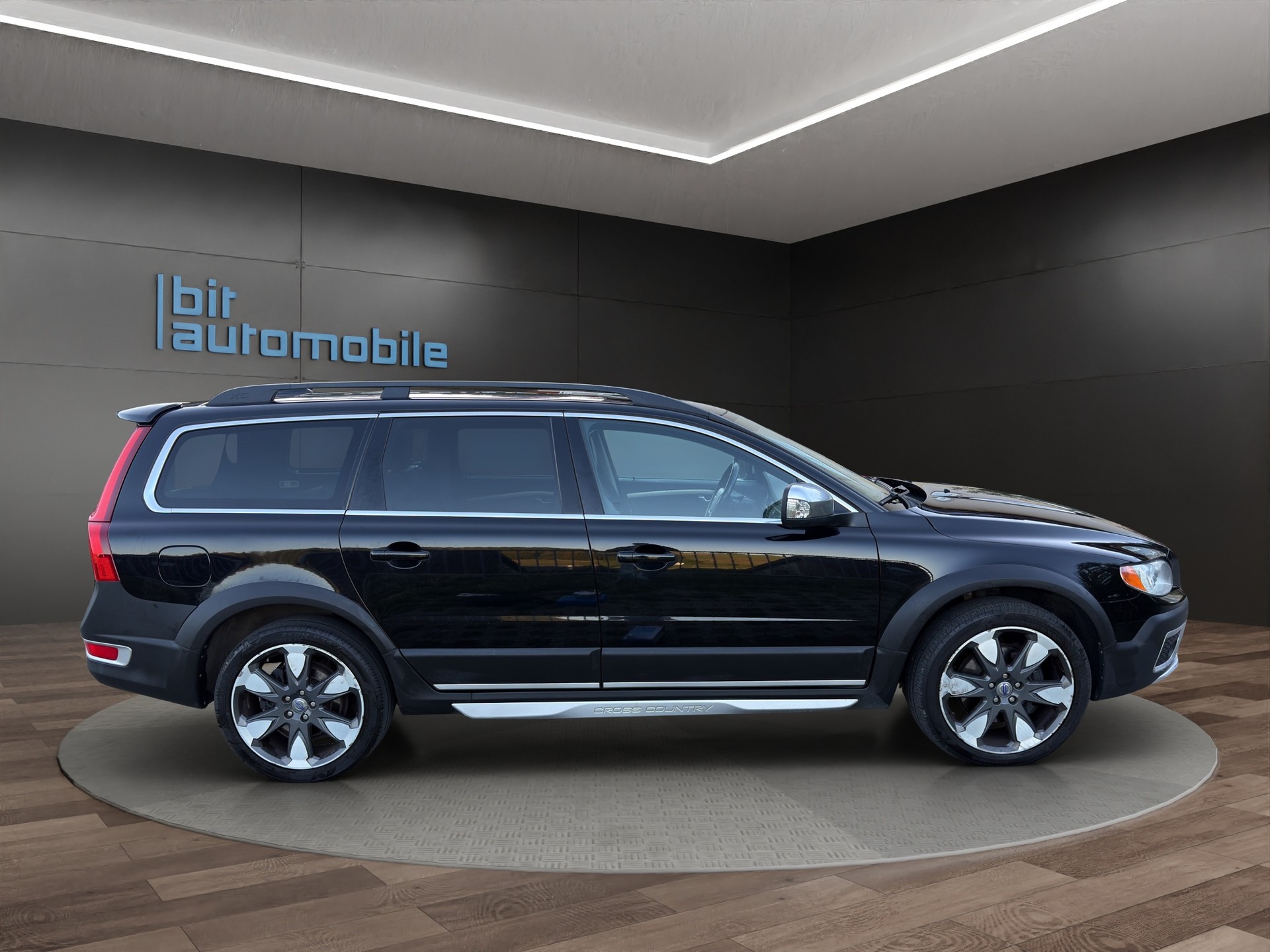 VOLVO XC70 2.4D AWD Husky Edition Geartronic-image-8