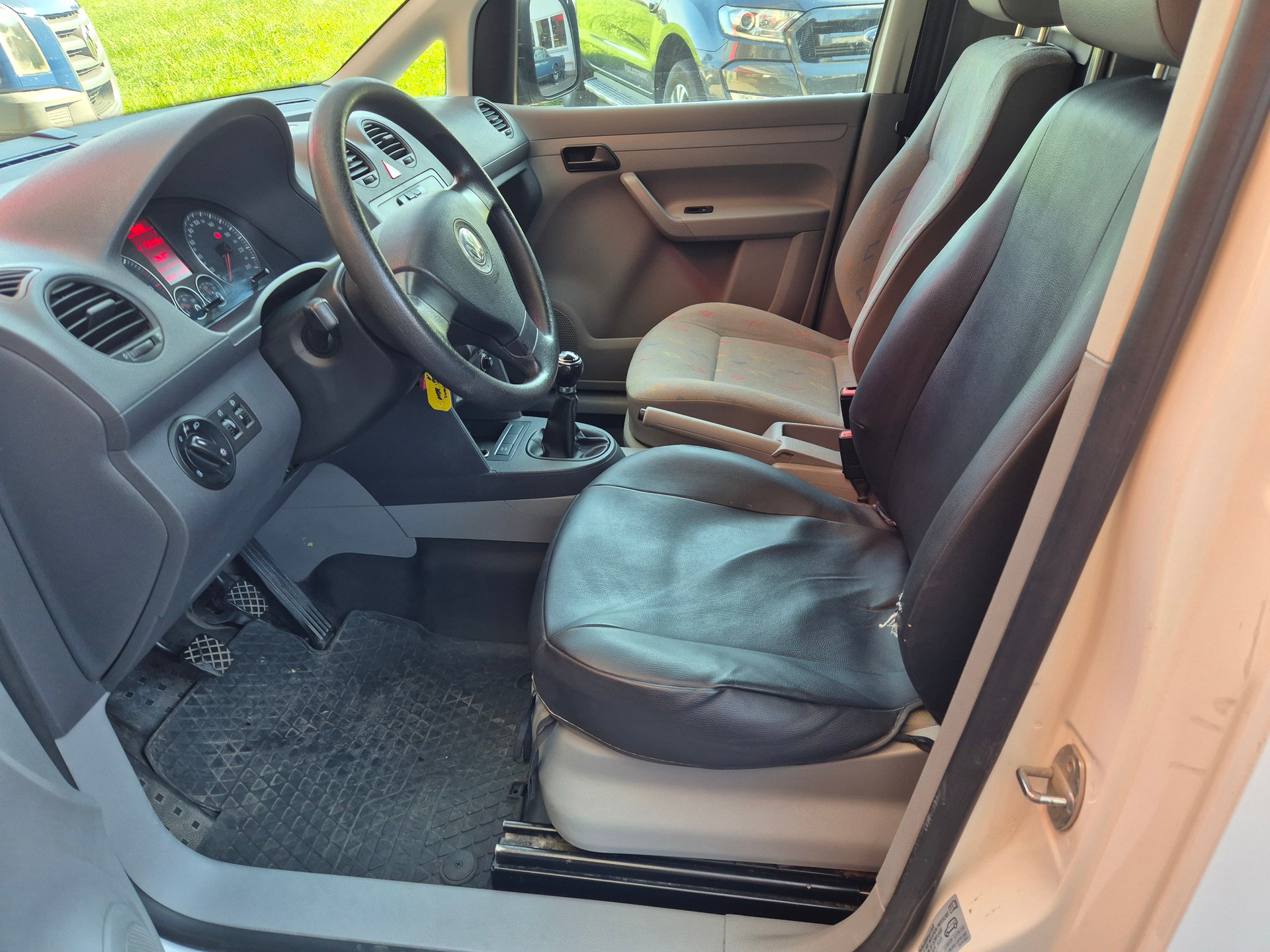 VW Caddy Kasten 4 motion-image-4