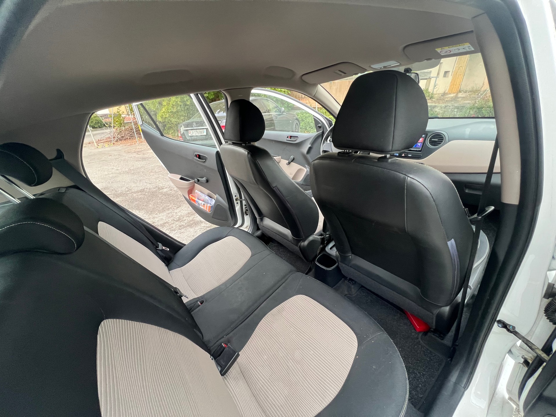 HYUNDAI i10 1.0 Pica-image-14