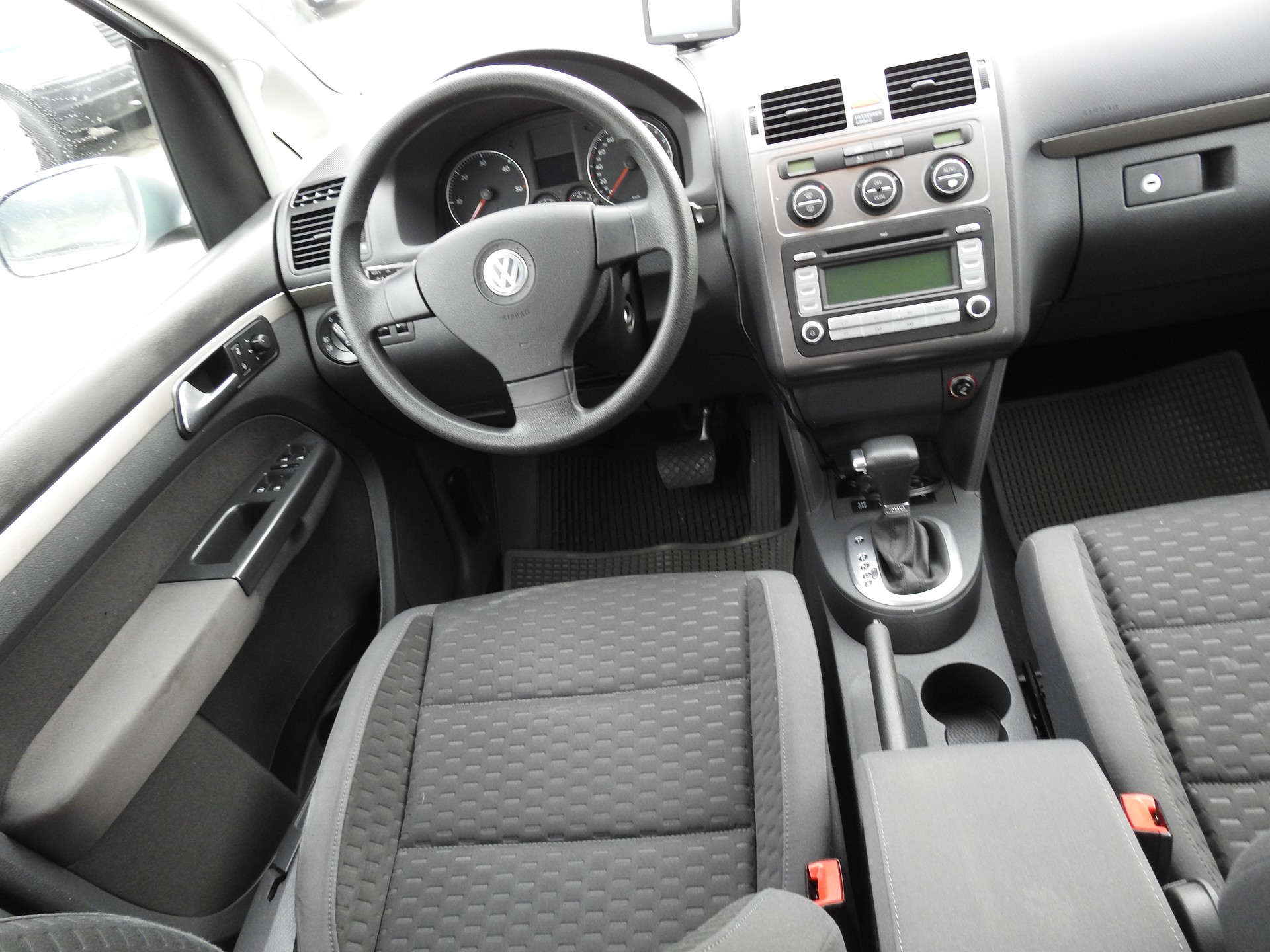 VW Touran 2.0 TDI Trendline-image-19