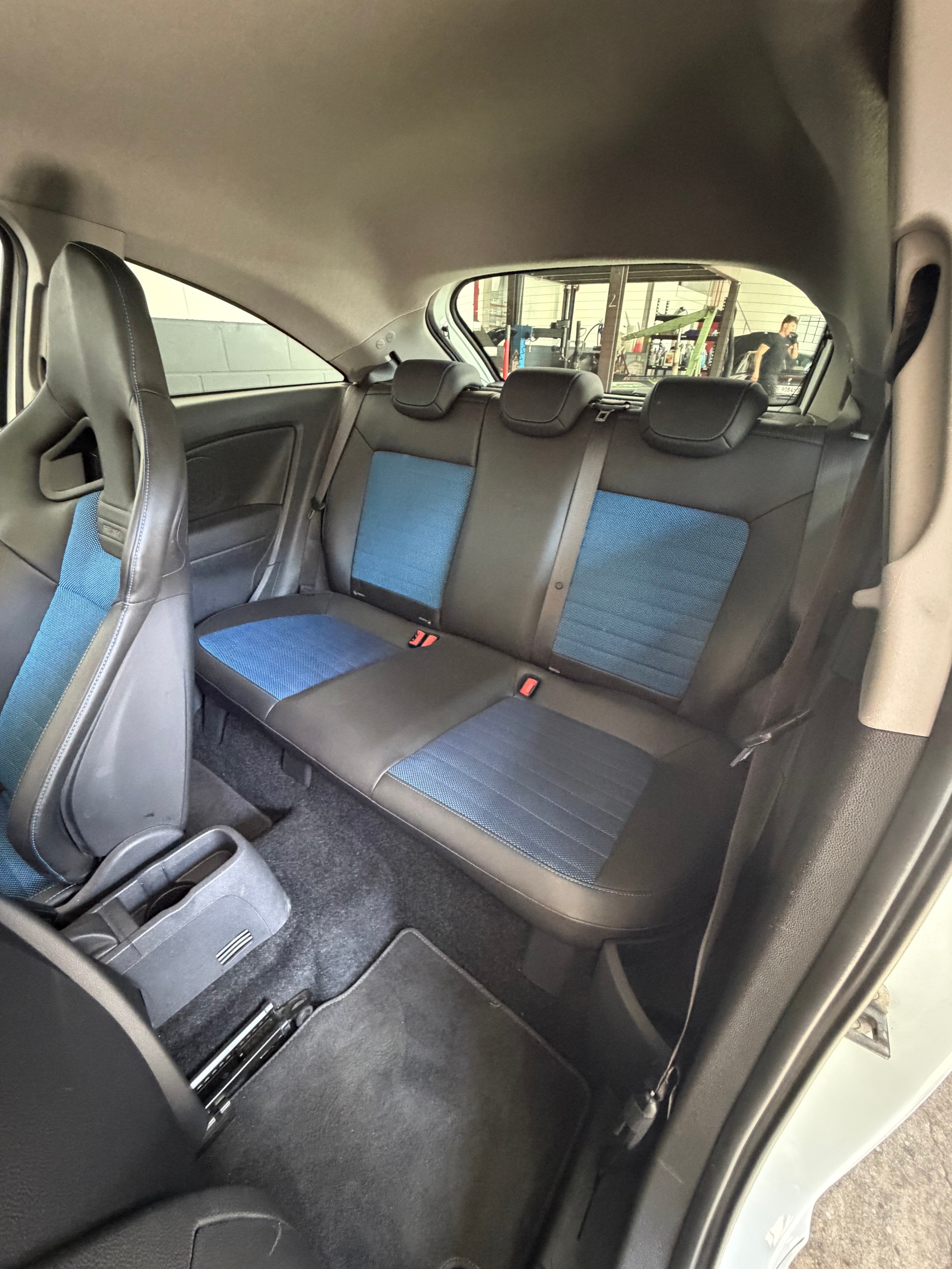 OPEL Corsa 1.6 Turbo OPC //NEU AB MFK!-image-14