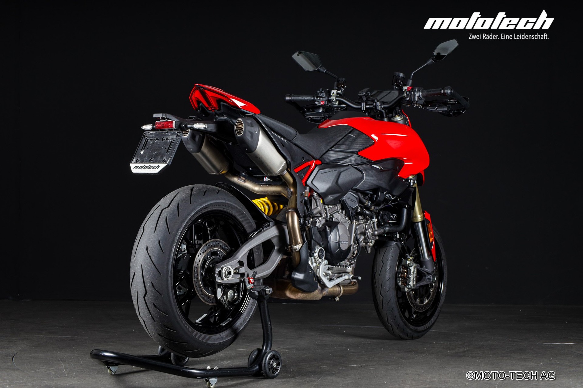 DUCATI Hypermotard V2 (88kW)-image-2